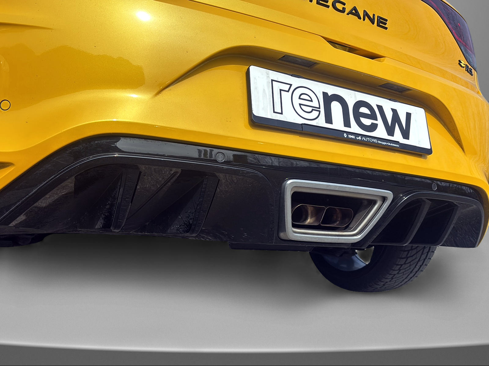 RENAULT Mégane R.S. Ultime 300 EDC-image-17