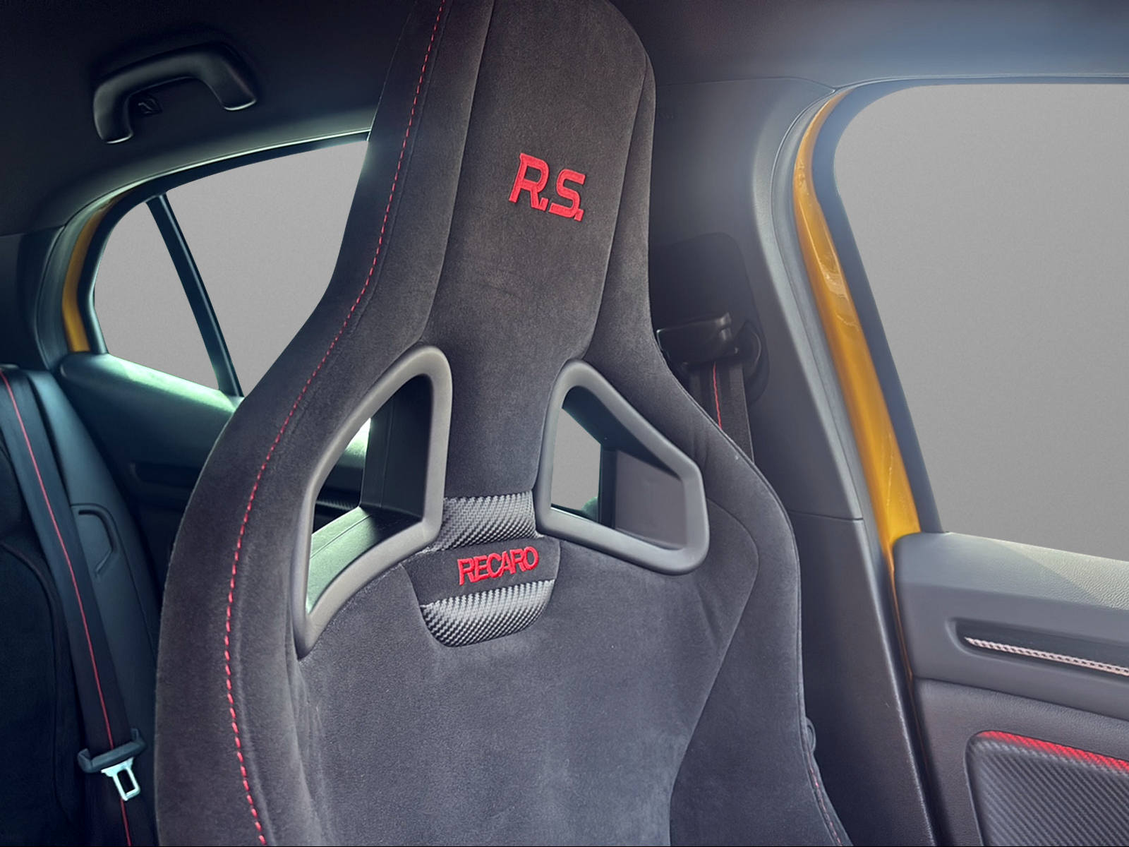 RENAULT Mégane R.S. Ultime 300 EDC-image-13