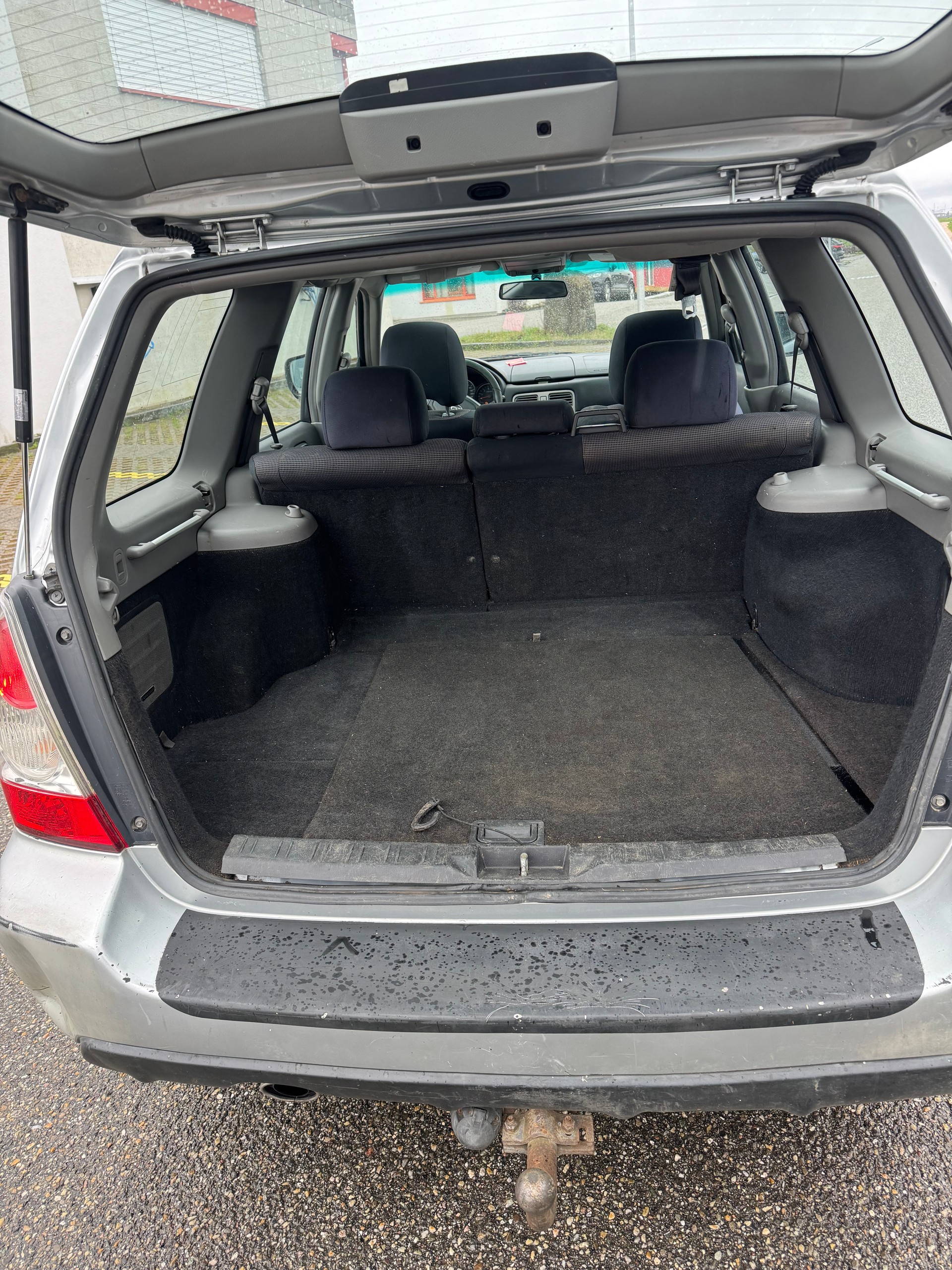 SUBARU Forester 2.0X (Swiss)-image-12