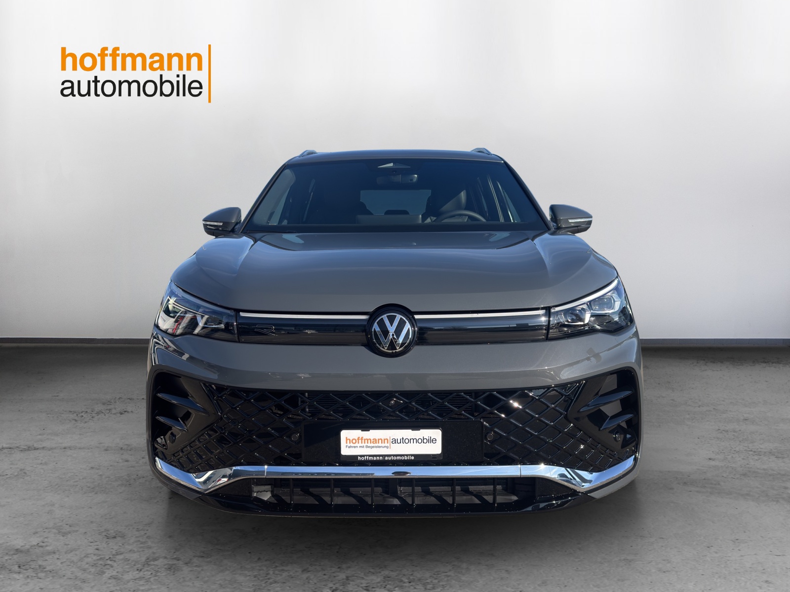 VW Tiguan 2.0 TSI DSG R-Line United 4Motion-image-1