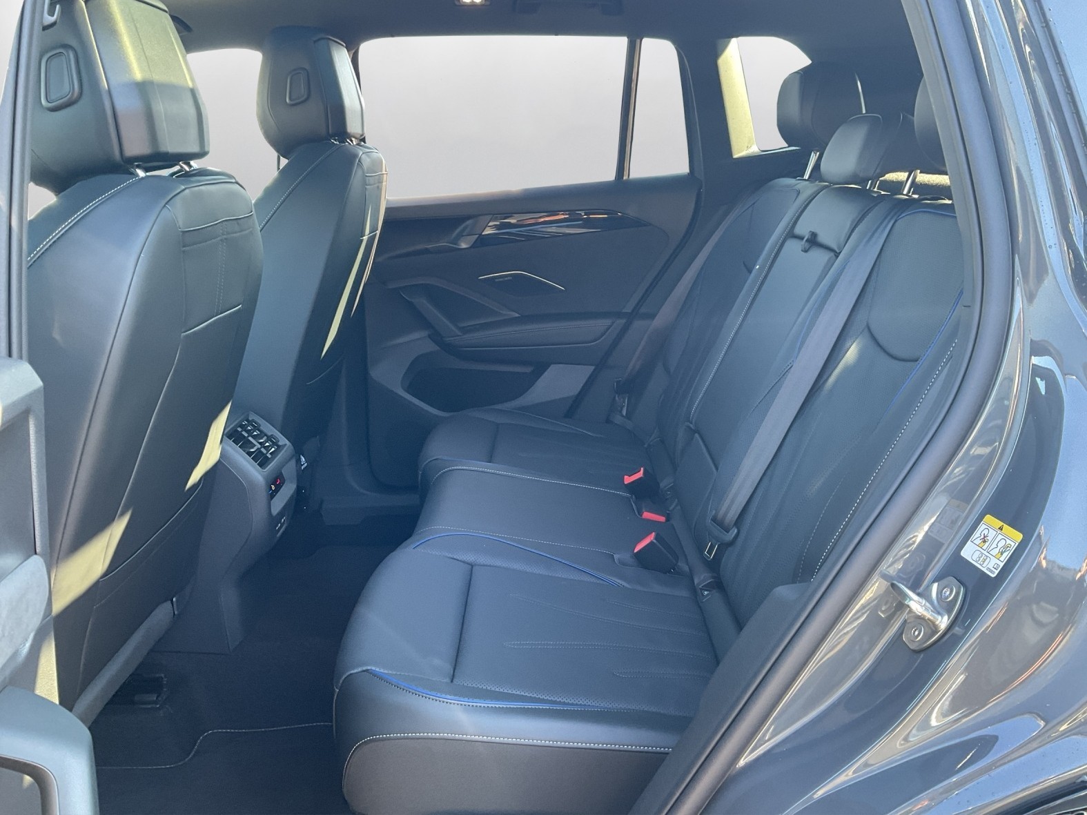VW Tiguan 2.0 TSI DSG R-Line United 4Motion-image-10