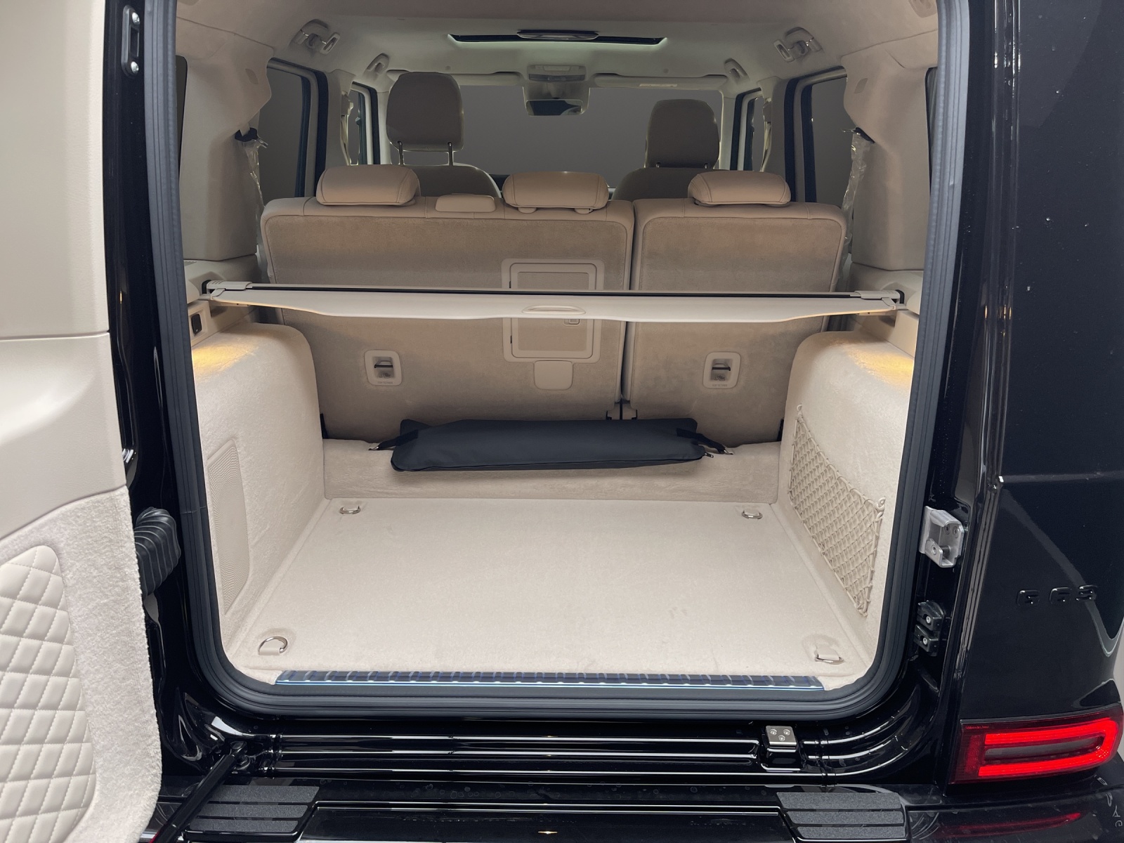 MERCEDES-BENZ G 63 AMG 9G-Tronic-image-10