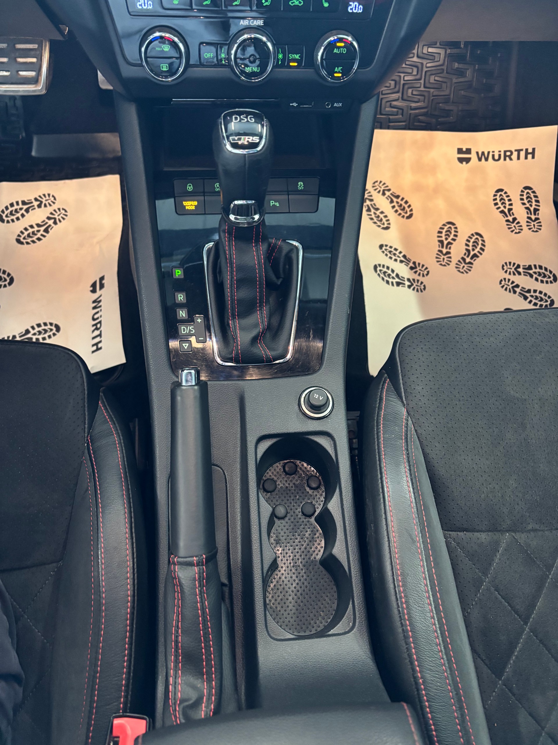 SKODA Octavia Combi 2.0 TSI RS 245 DSG-image-10