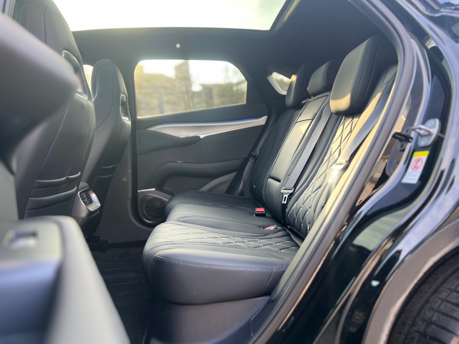 BYD Sealion 7 91,3 kWh Excellence AWD ° Sofort Verfügbar ° Vollausstattung °-image-15