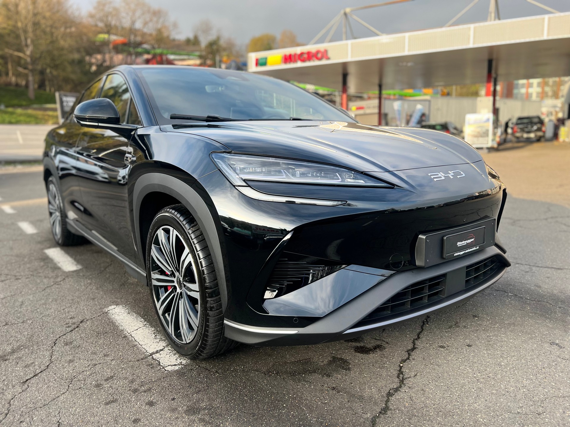 BYD Sealion 7 91,3 kWh Excellence AWD ° Sofort Verfügbar ° Vollausstattung °-image-1