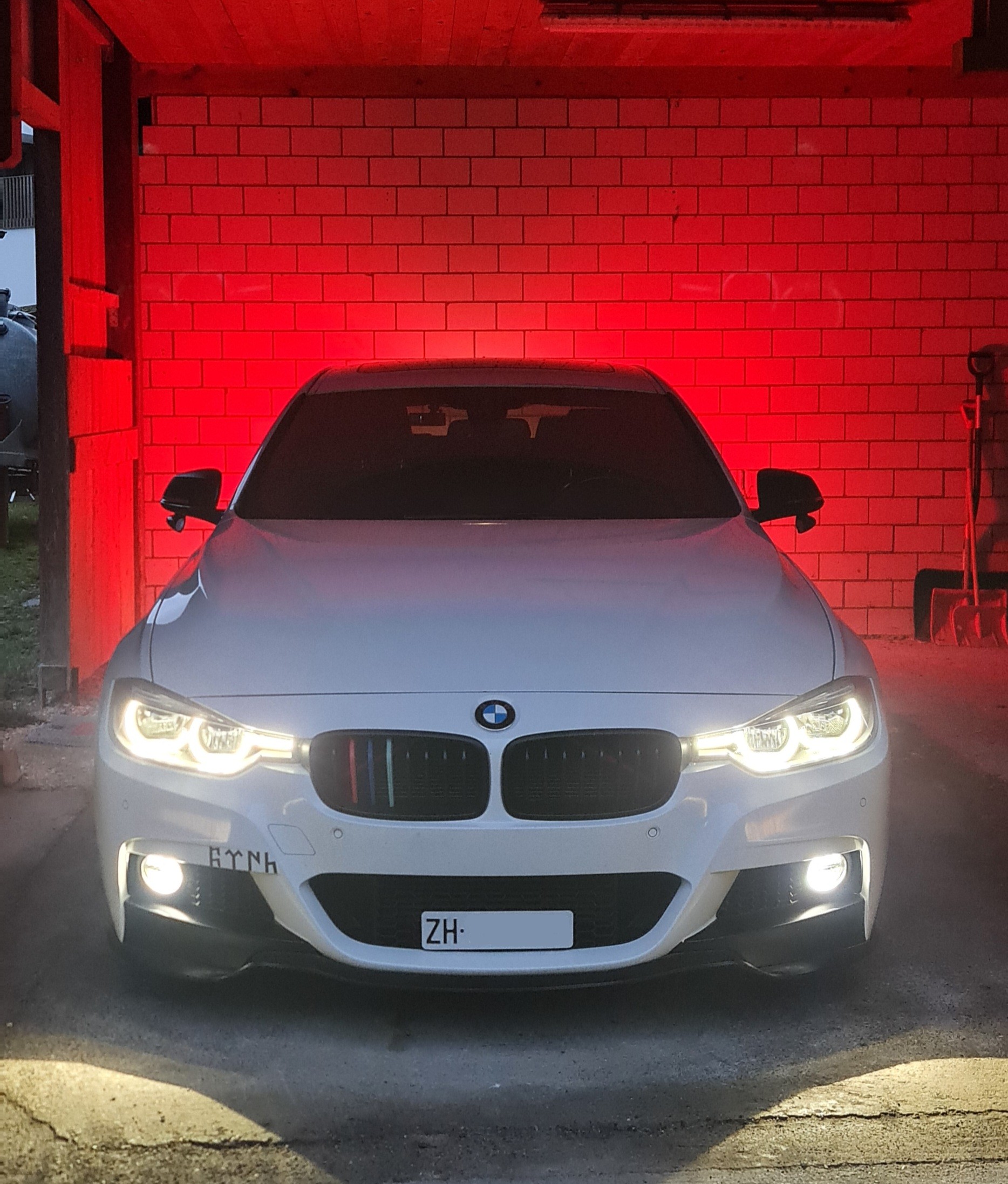 Car photo