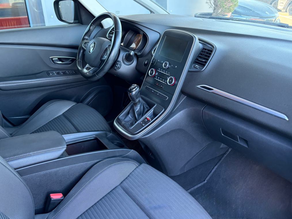 RENAULT Grand Scénic 1.6 dCi Zen-image-4