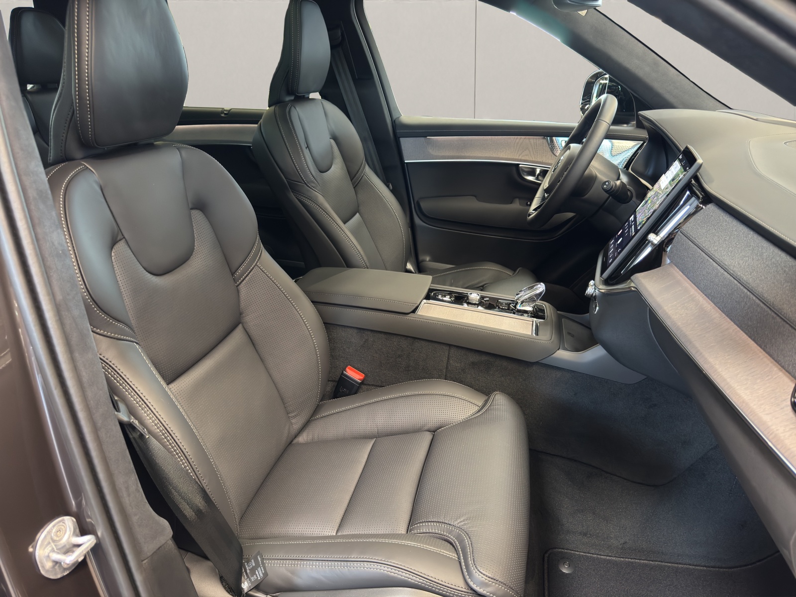 VOLVO XC90 2.0 T8 TE XCLUSIVE Edition Dark eAWD-image-8