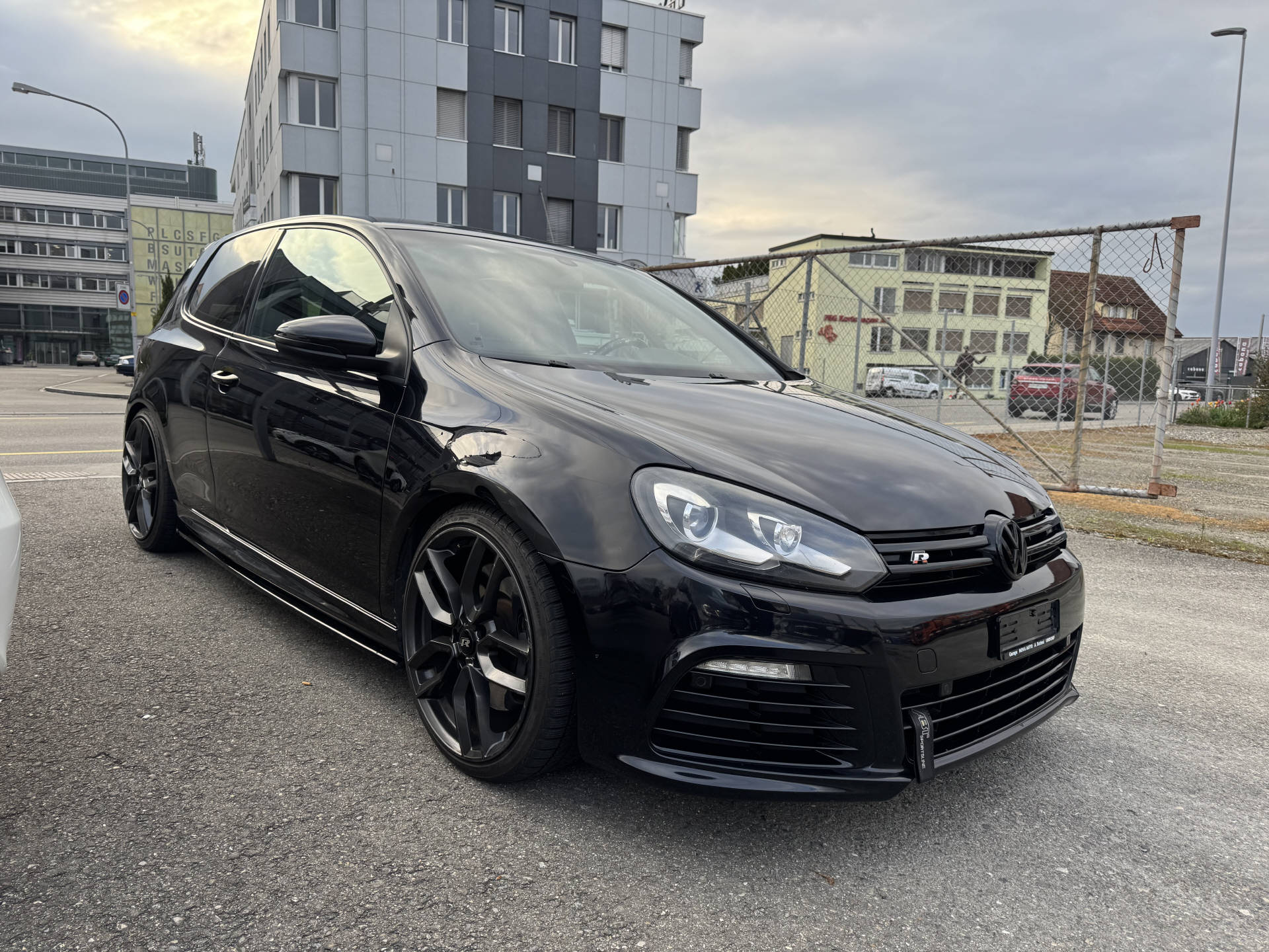 VW Golf VI 2.0 TSI R ABT 4Motion-image-2