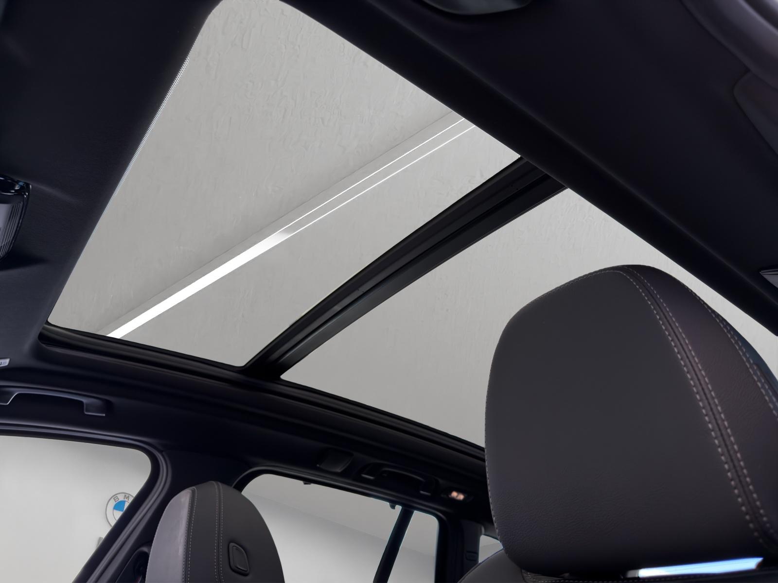 BMW X3 M40i Travel-image-17