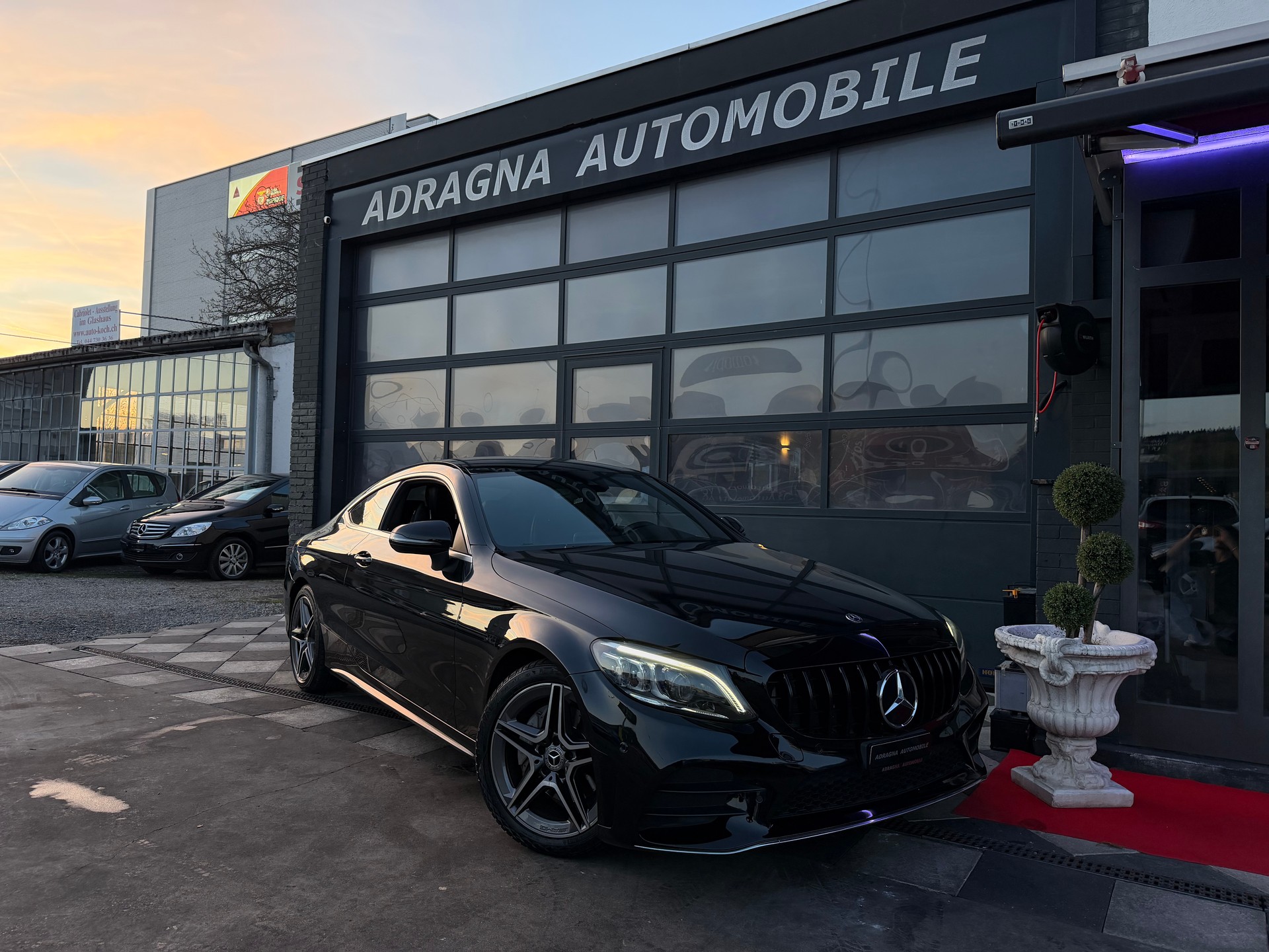 MERCEDES-BENZ C 200 Coupé AMG Line 9G-Tronic-image-2