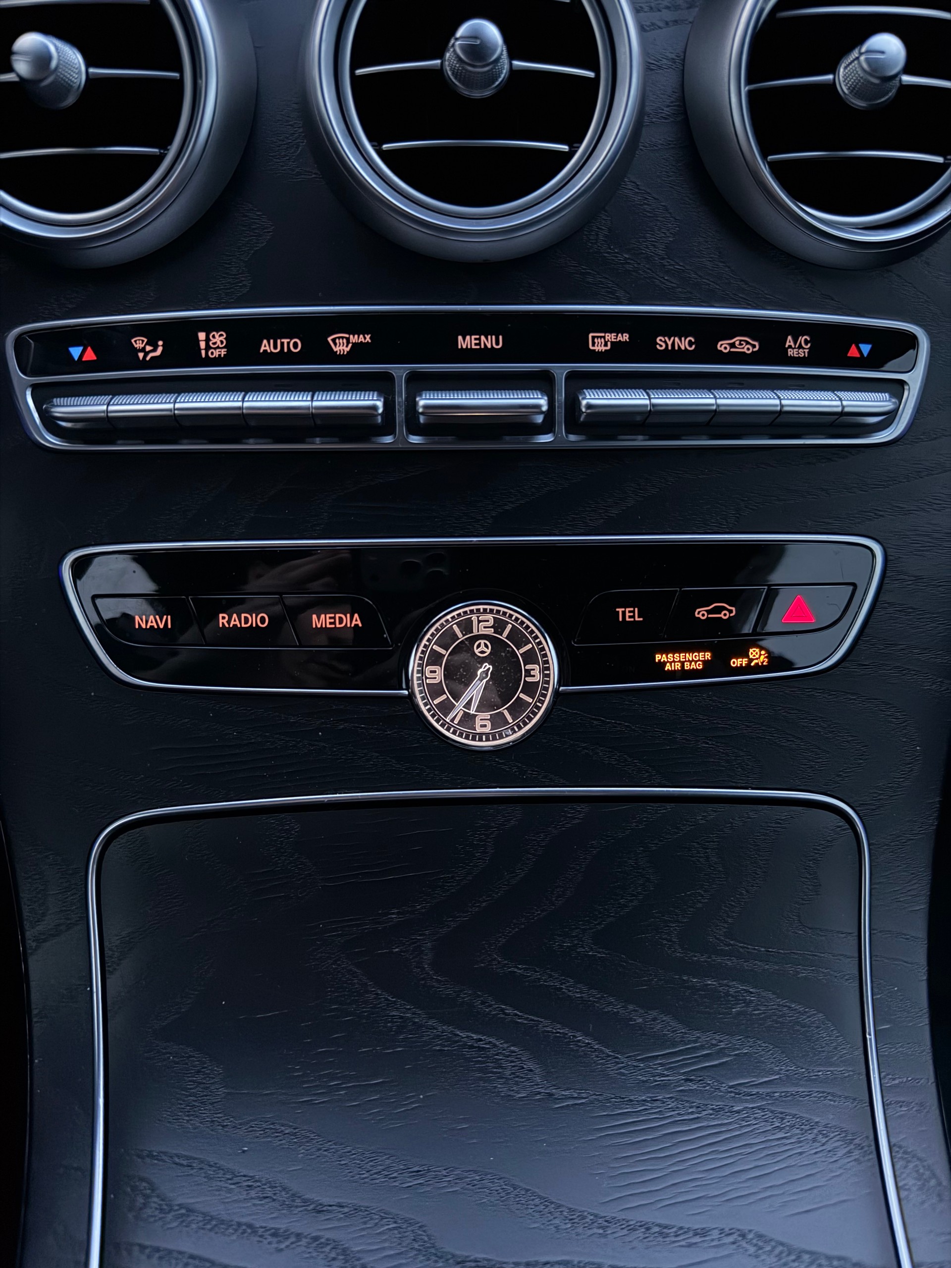 MERCEDES-BENZ C 200 Coupé AMG Line 9G-Tronic-image-23