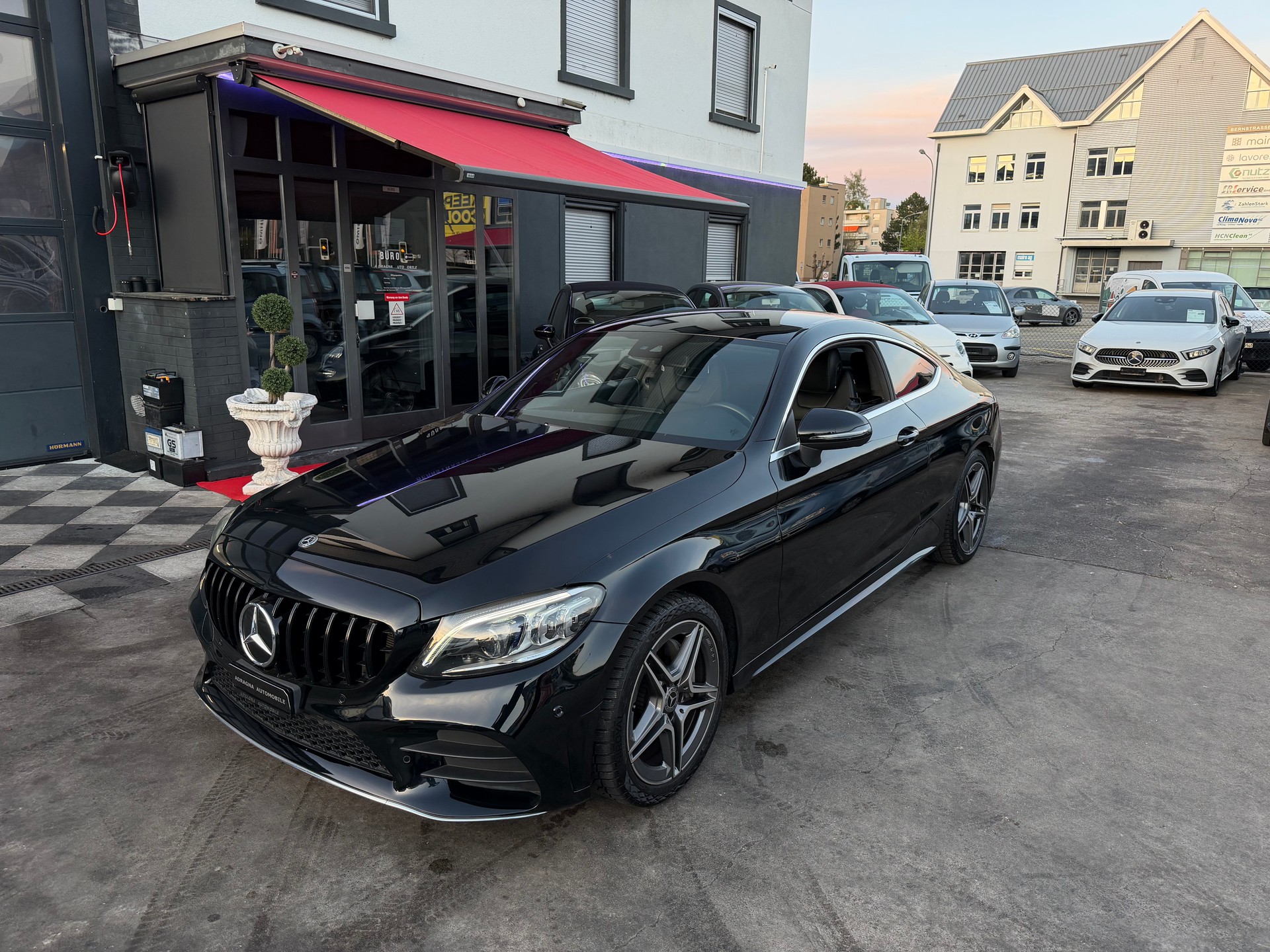 MERCEDES-BENZ C 200 Coupé AMG Line 9G-Tronic-image-3