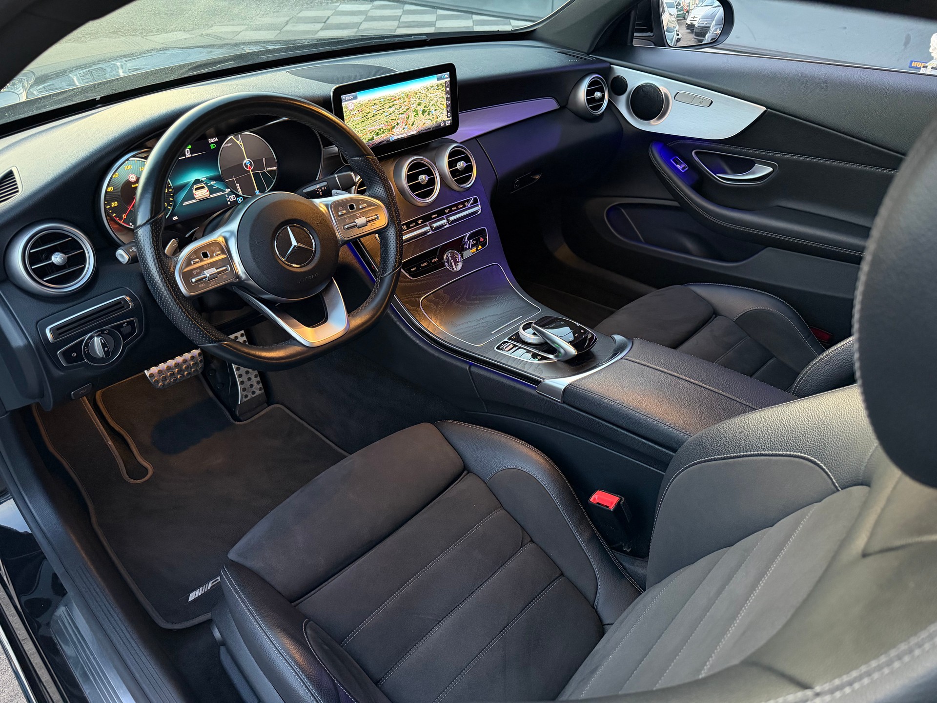MERCEDES-BENZ C 200 Coupé AMG Line 9G-Tronic-image-11