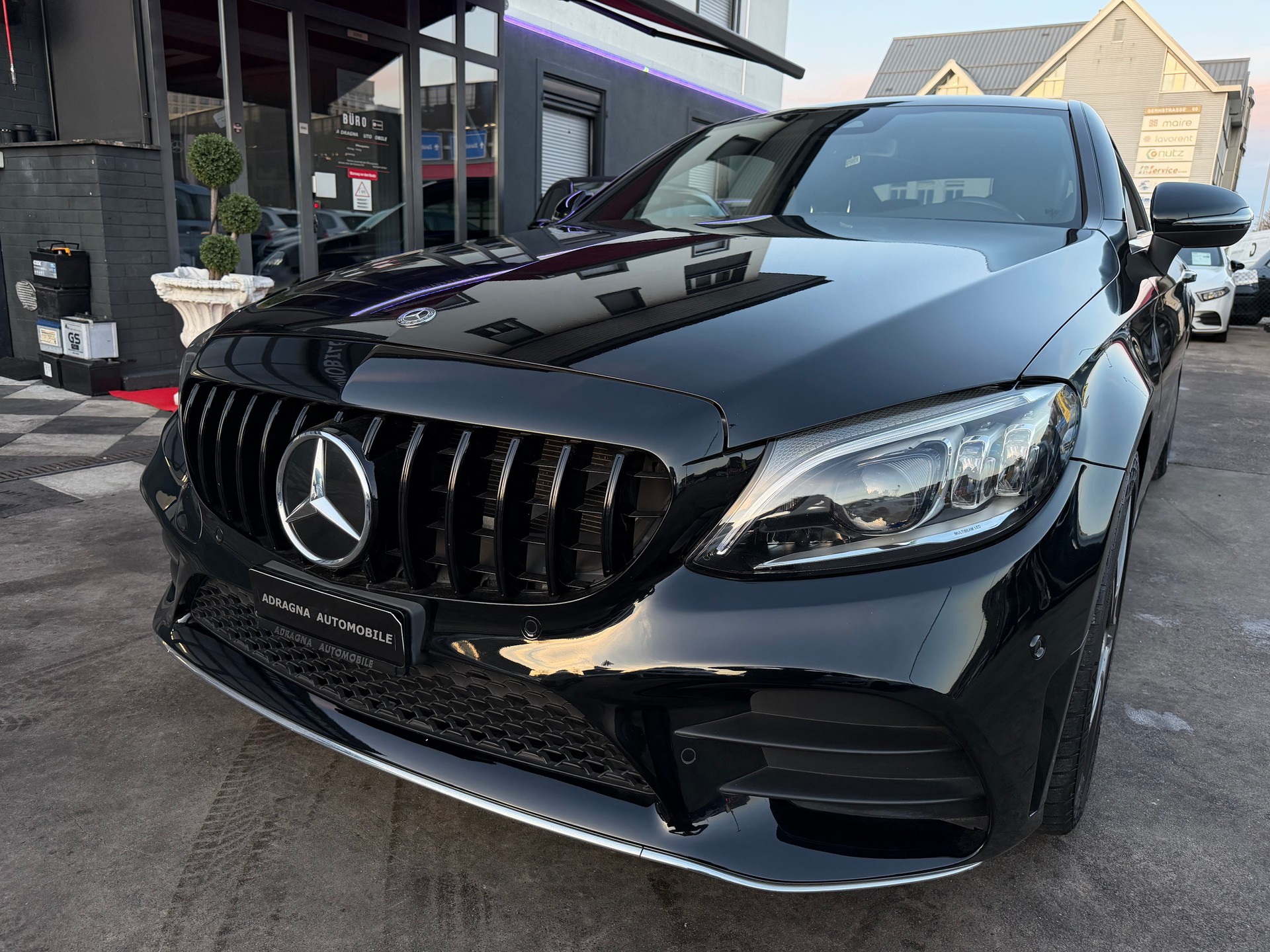 MERCEDES-BENZ C 200 Coupé AMG Line 9G-Tronic-image-10