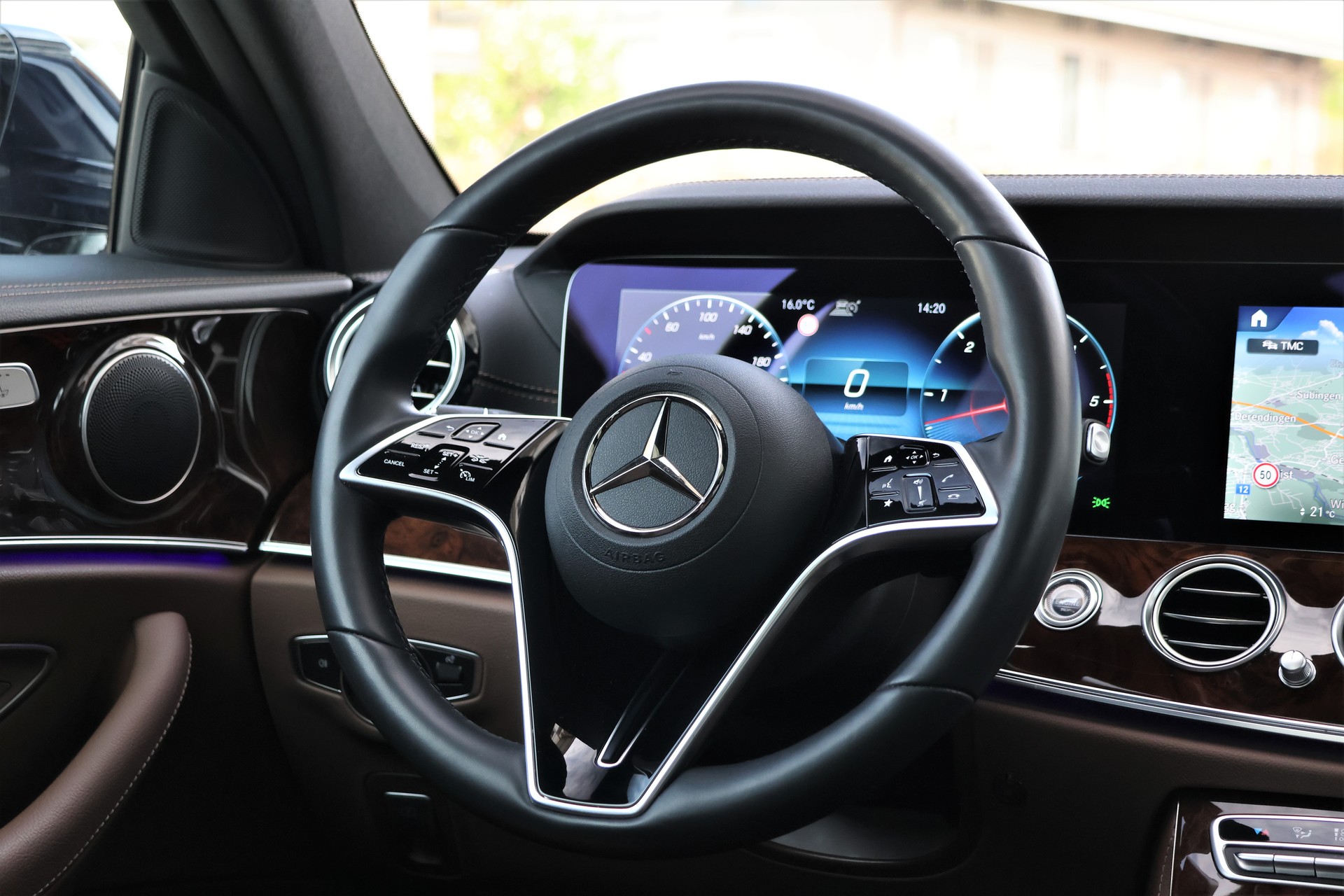 MERCEDES-BENZ E 400 d 4Matic Avantgarde 9G-Tronic (CH) MSI+-image-14