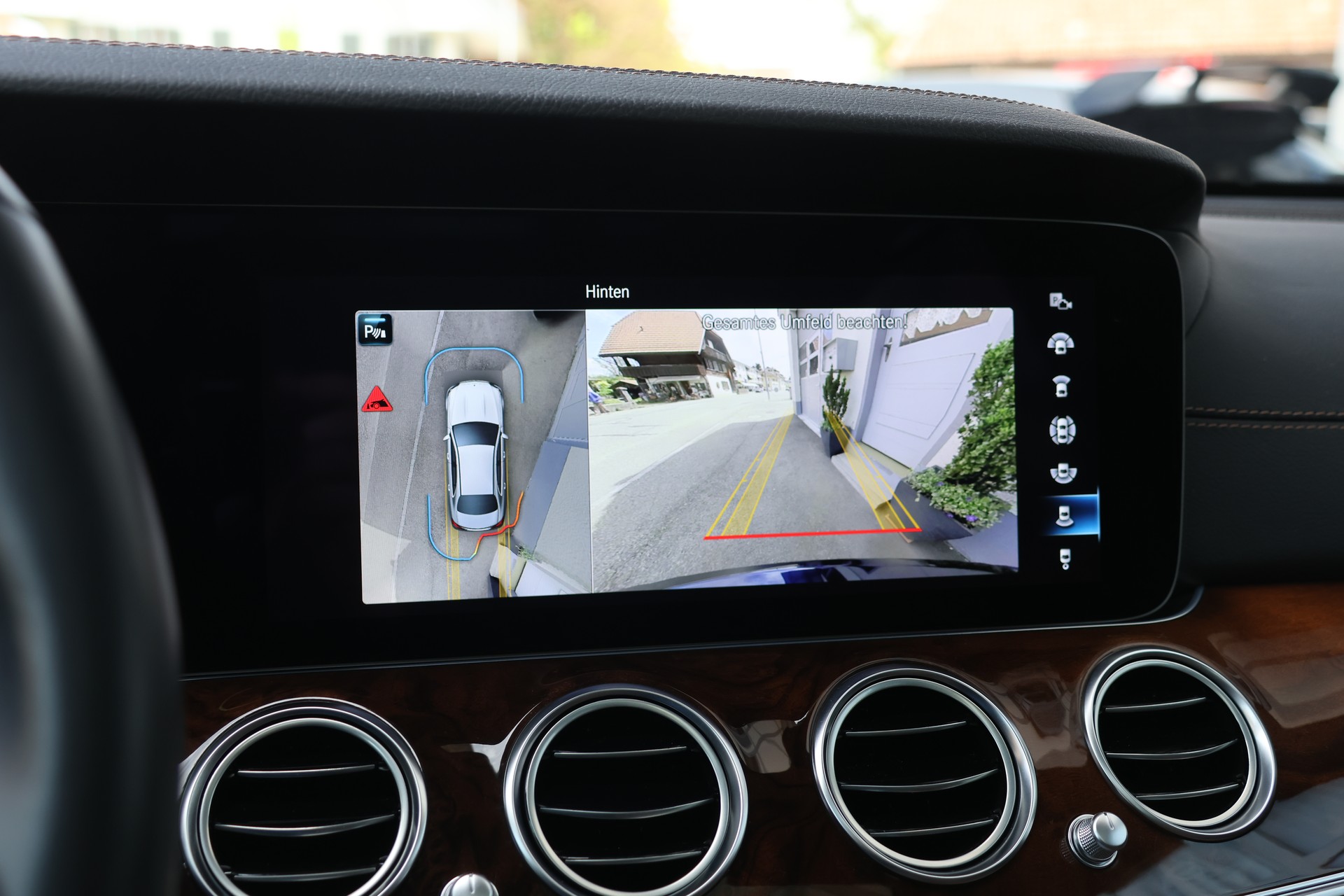 MERCEDES-BENZ E 400 d 4Matic Avantgarde 9G-Tronic (CH) MSI+-image-23