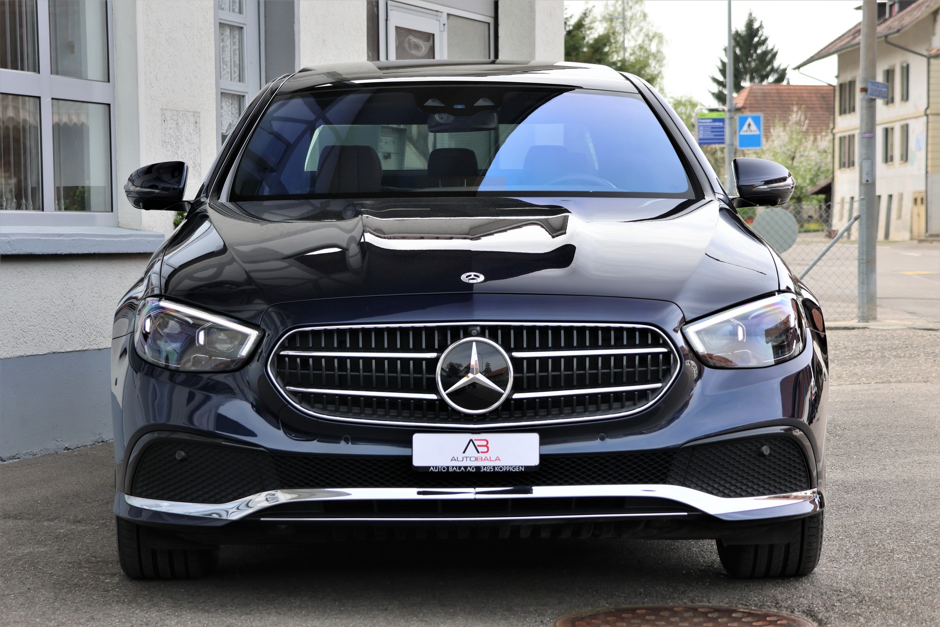 MERCEDES-BENZ E 400 d 4Matic Avantgarde 9G-Tronic (CH) MSI+-image-1