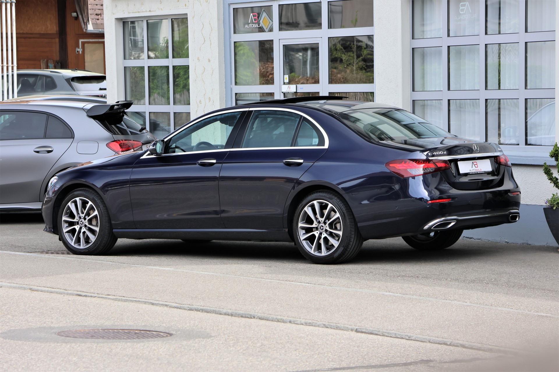 MERCEDES-BENZ E 400 d 4Matic Avantgarde 9G-Tronic (CH) MSI+-image-4