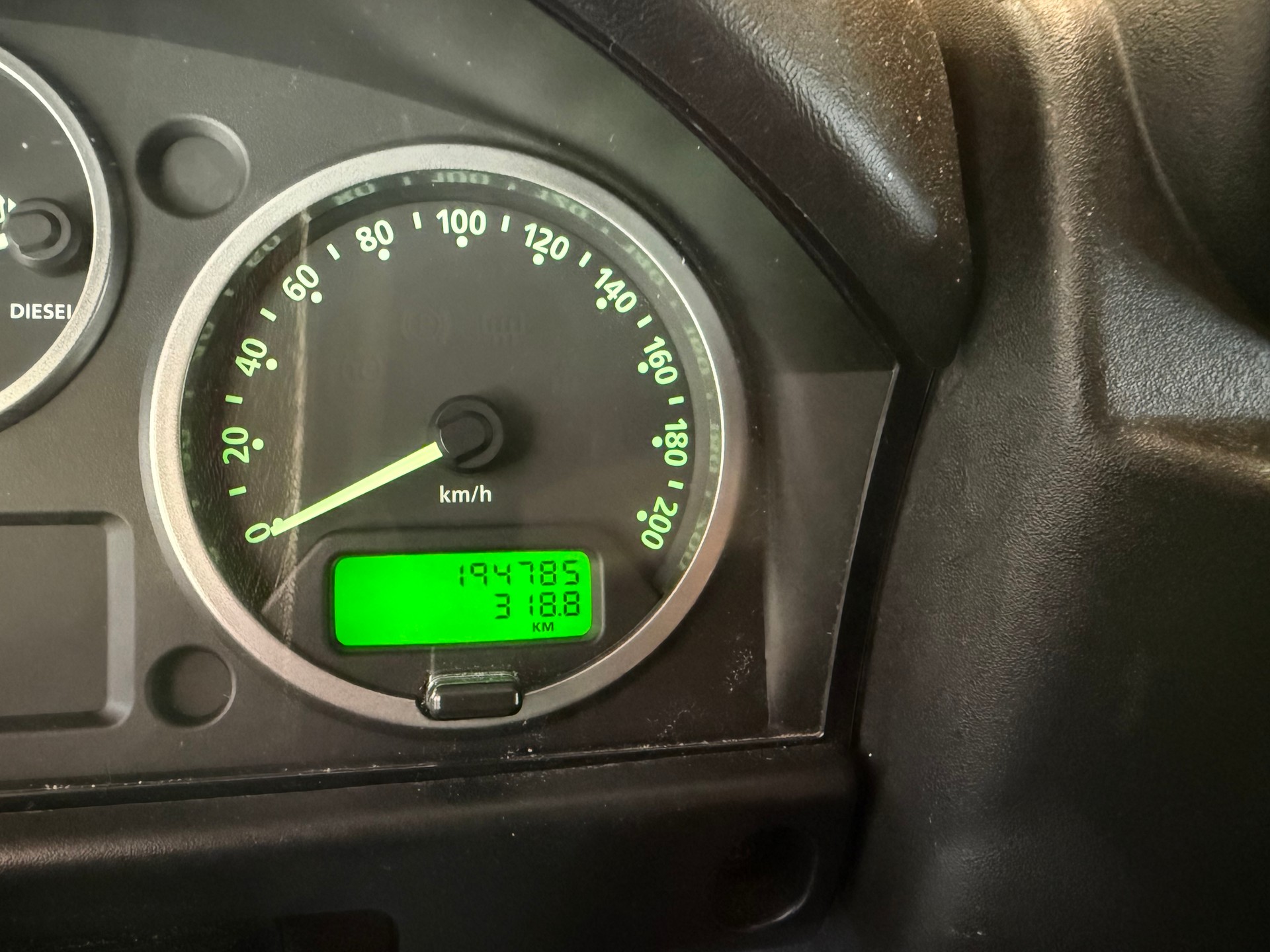 LAND ROVER Defender 110 SW 2.4Tdc-image-10