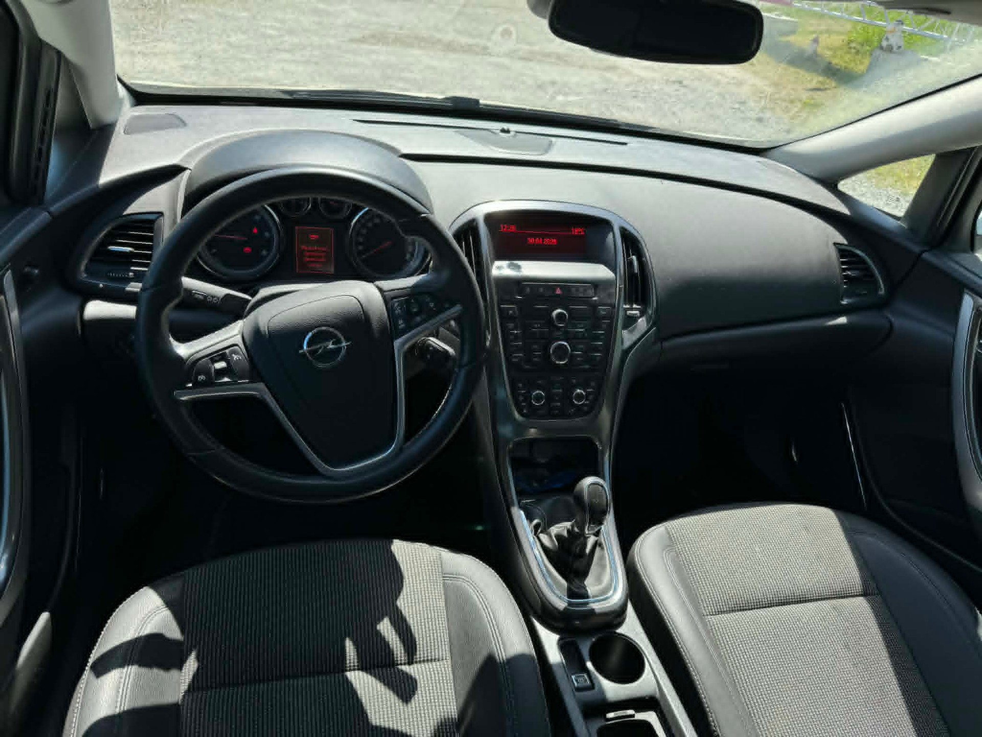 OPEL Astra SportsTourer 2.0 CDTi Cosmo-image-2
