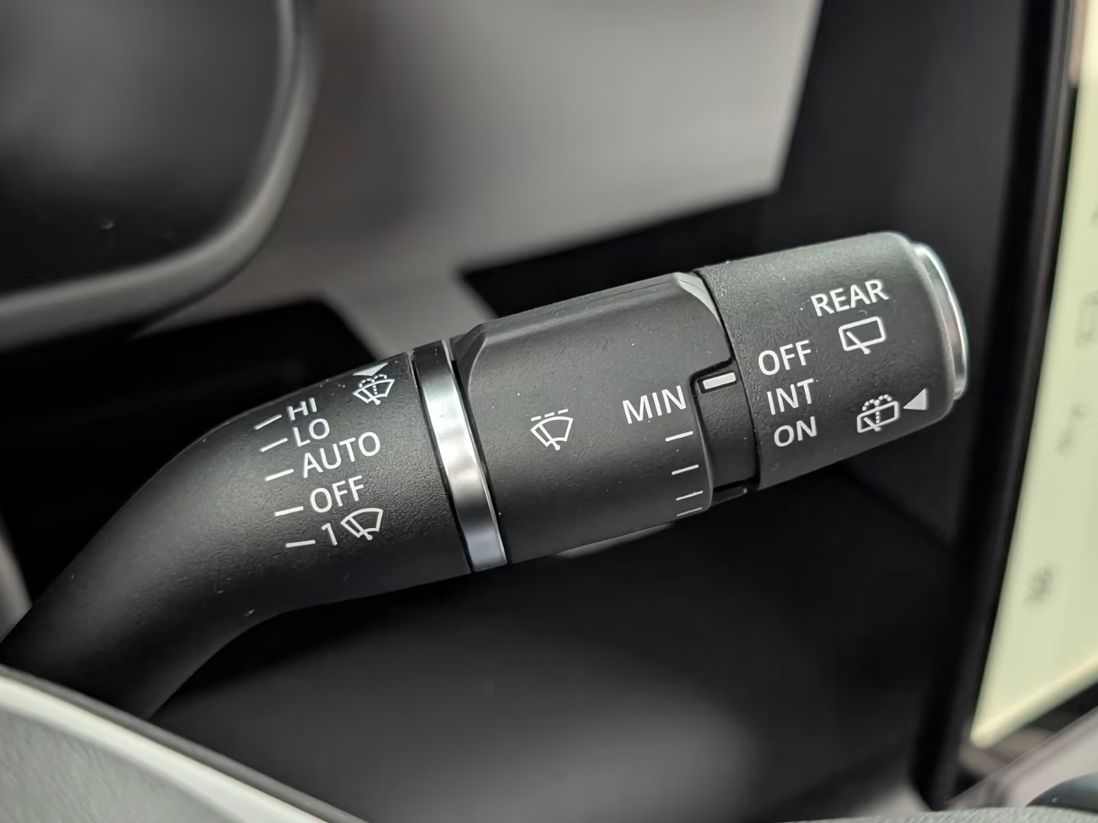 LAND ROVER Defender 90D200 S AHK Winterkomfort-image-17