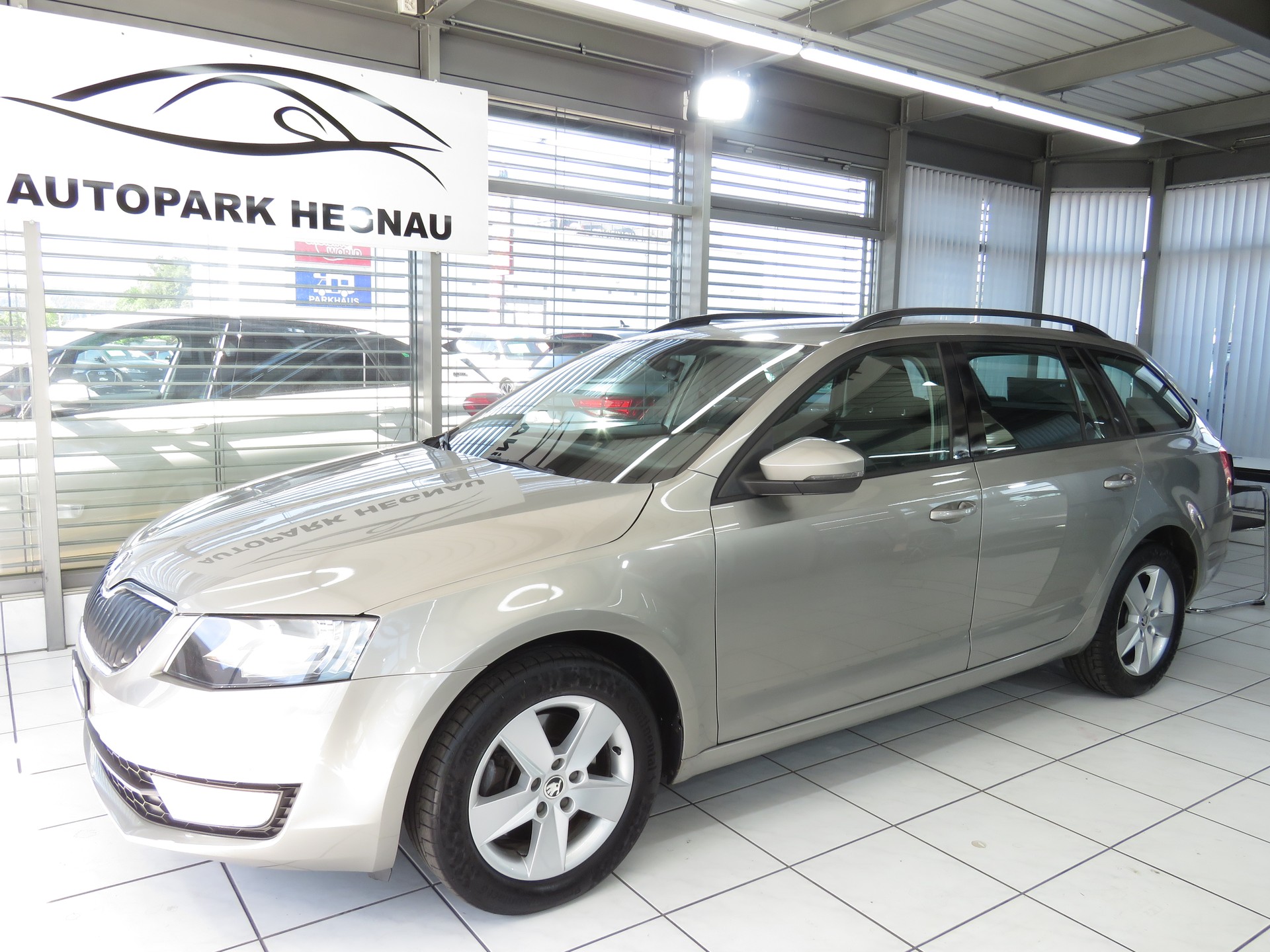 SKODA Octavia Combi 1.8 TSI Ambition 4x4 DSG (Automat)