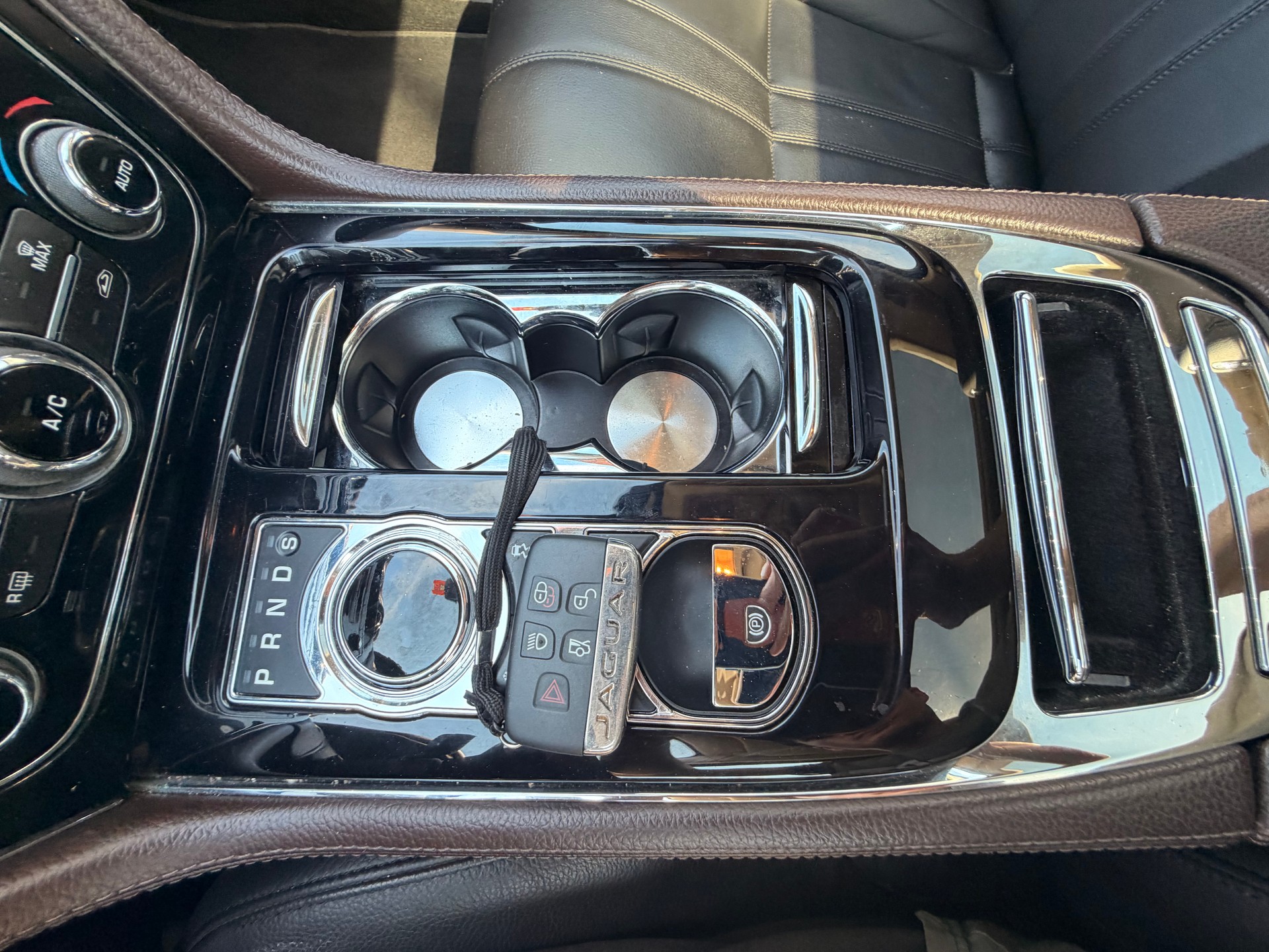 JAGUAR 3.D V6 PREMIUM LUXURY-image-31