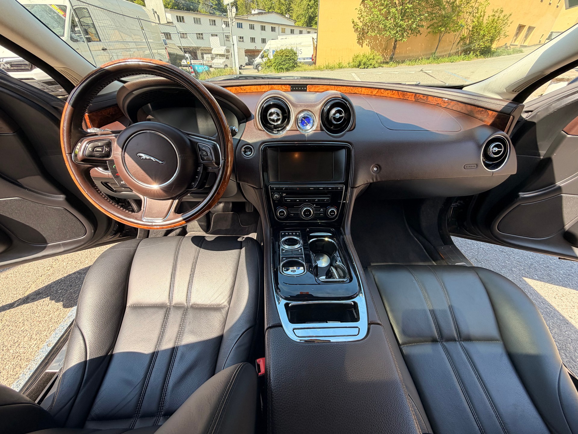 JAGUAR 3.D V6 PREMIUM LUXURY-image-22