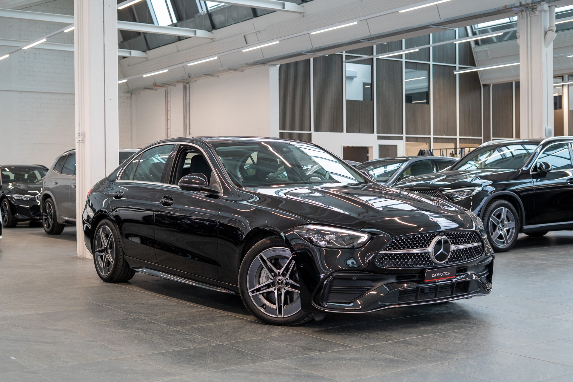 MERCEDES-BENZ C 300 d AMG Line / Rückfahrkamera / el. Sitze / Ambientebeleuchtung-showroom-element-2