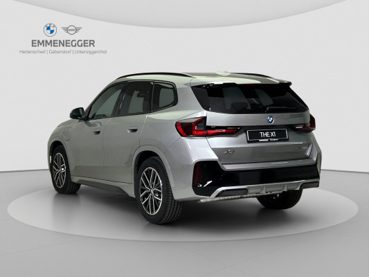 BMW X1 xDrive 25e M Sport-showroom-element-2
