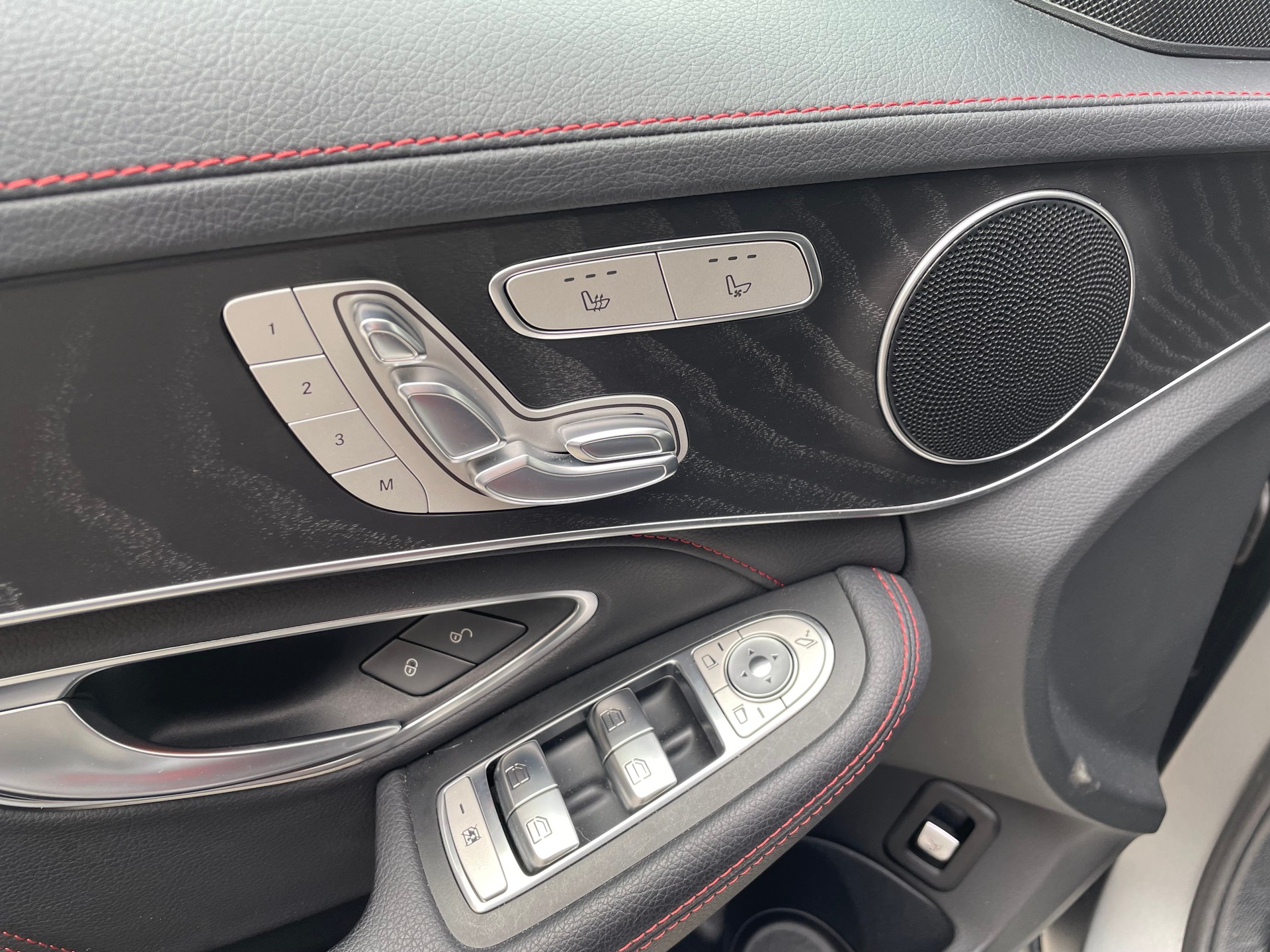 MERCEDES-BENZ C 43 AMG 4Matic 9G-Tronic-image-14