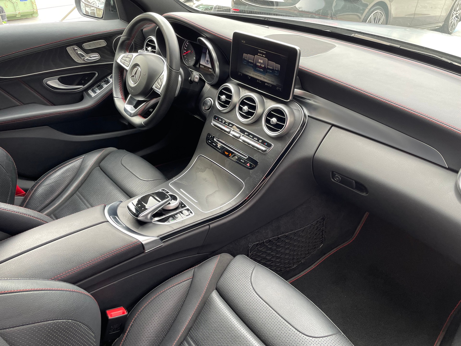 MERCEDES-BENZ C 43 AMG 4Matic 9G-Tronic-image-23
