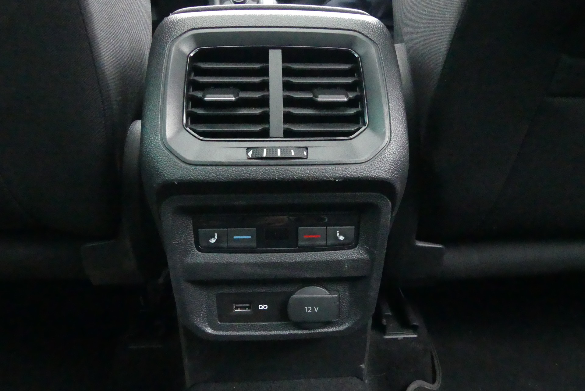 VW Tiguan 2.0 TSI Highline BMT 4Motion DSG-image-7