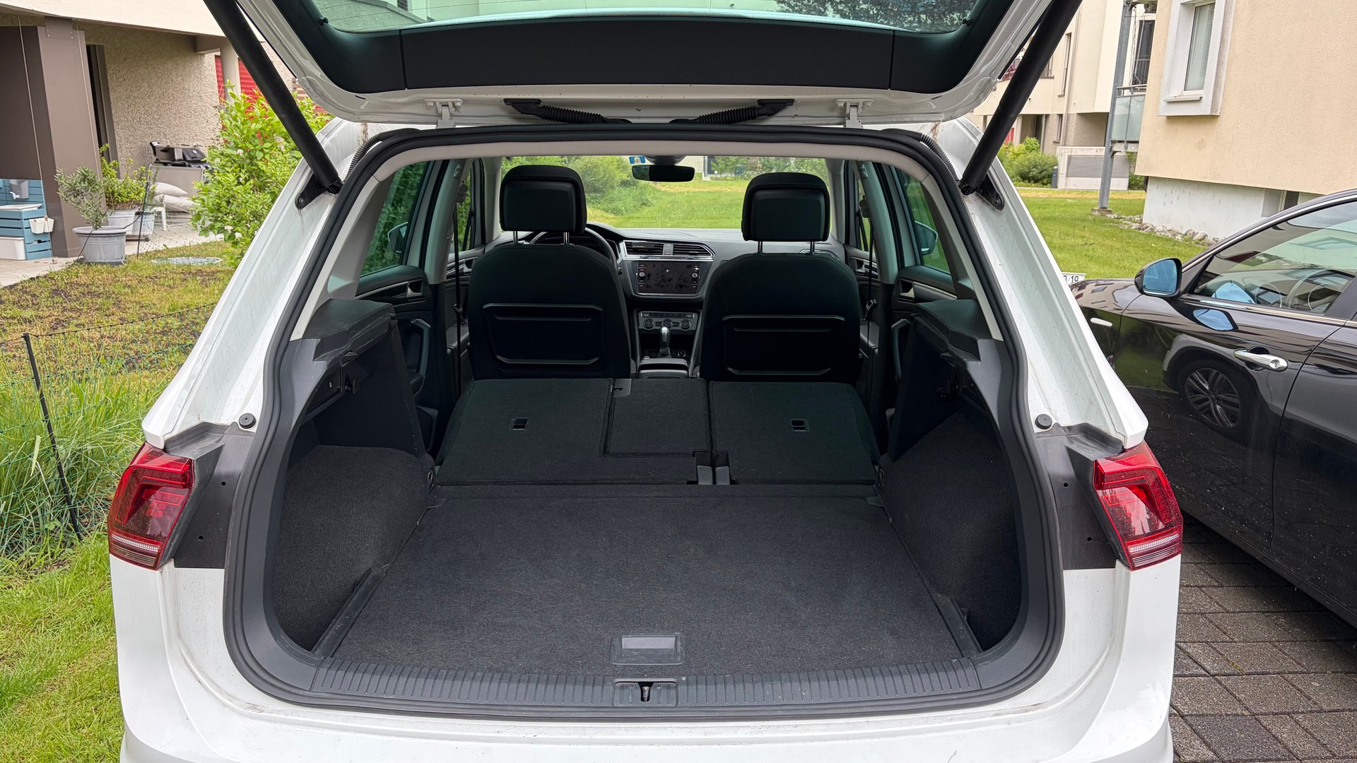 VW Tiguan 2.0 TSI Highline BMT 4Motion DSG-image-2