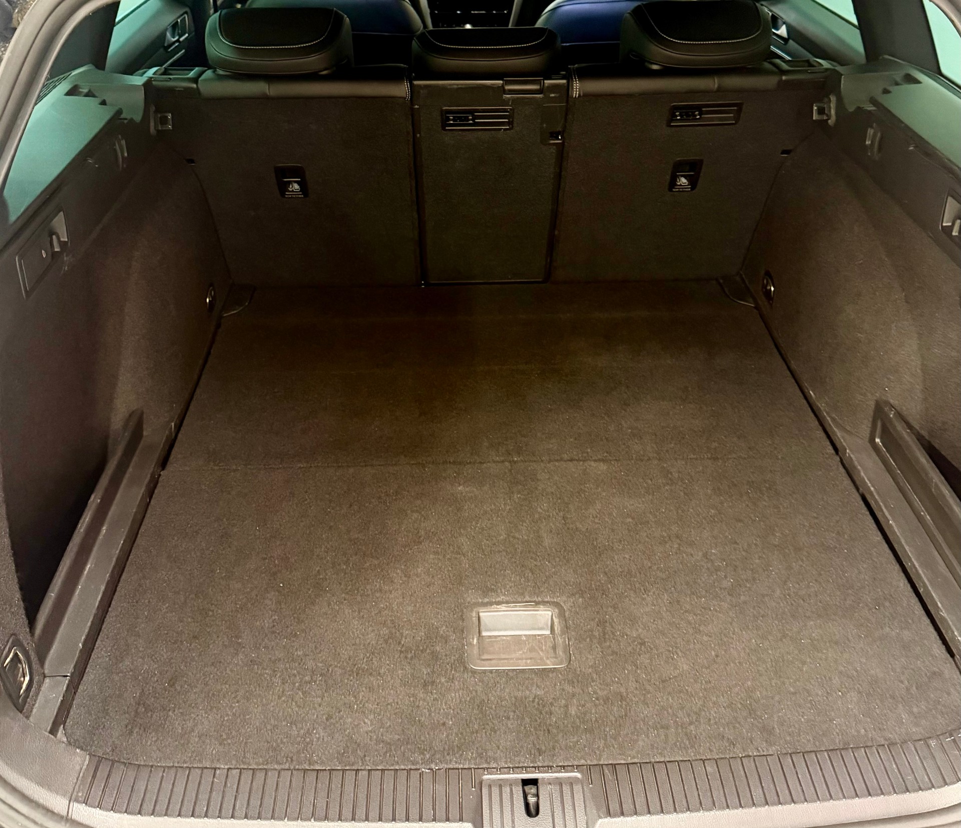 VW Passat 2.0 TDI BMT Elegance DSG-image-14