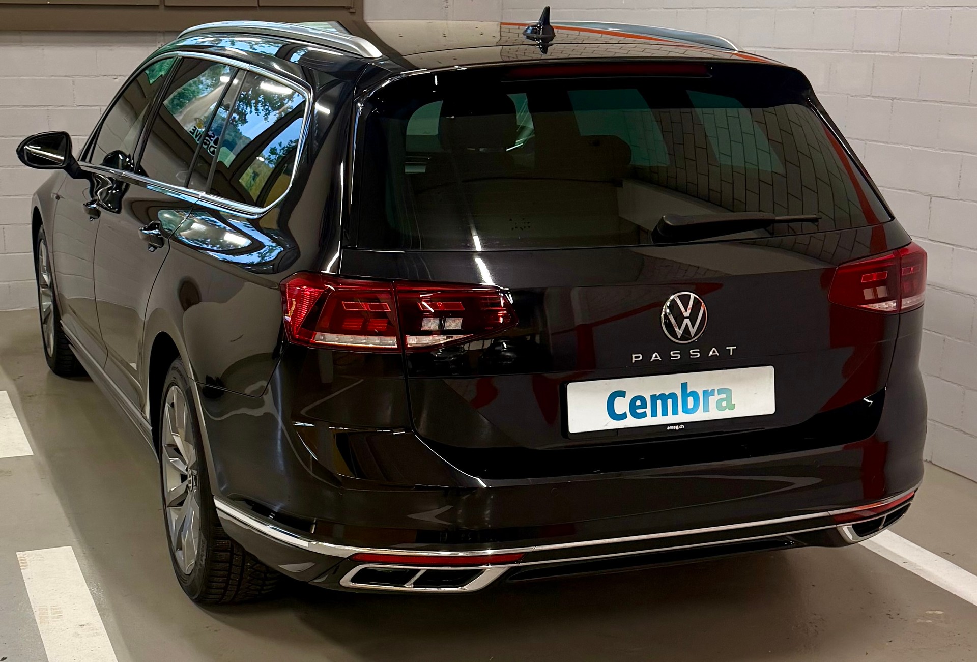VW Passat 2.0 TDI BMT Elegance DSG-image-5