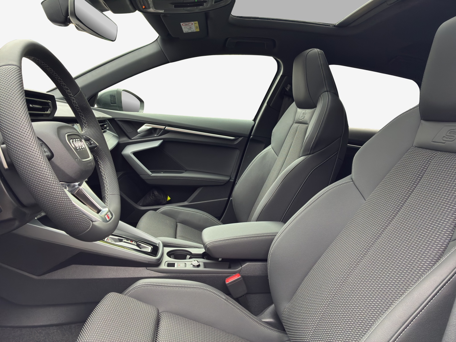 AUDI A3 Sportback TFSI 150 kW quattro S line S tronic-image-7