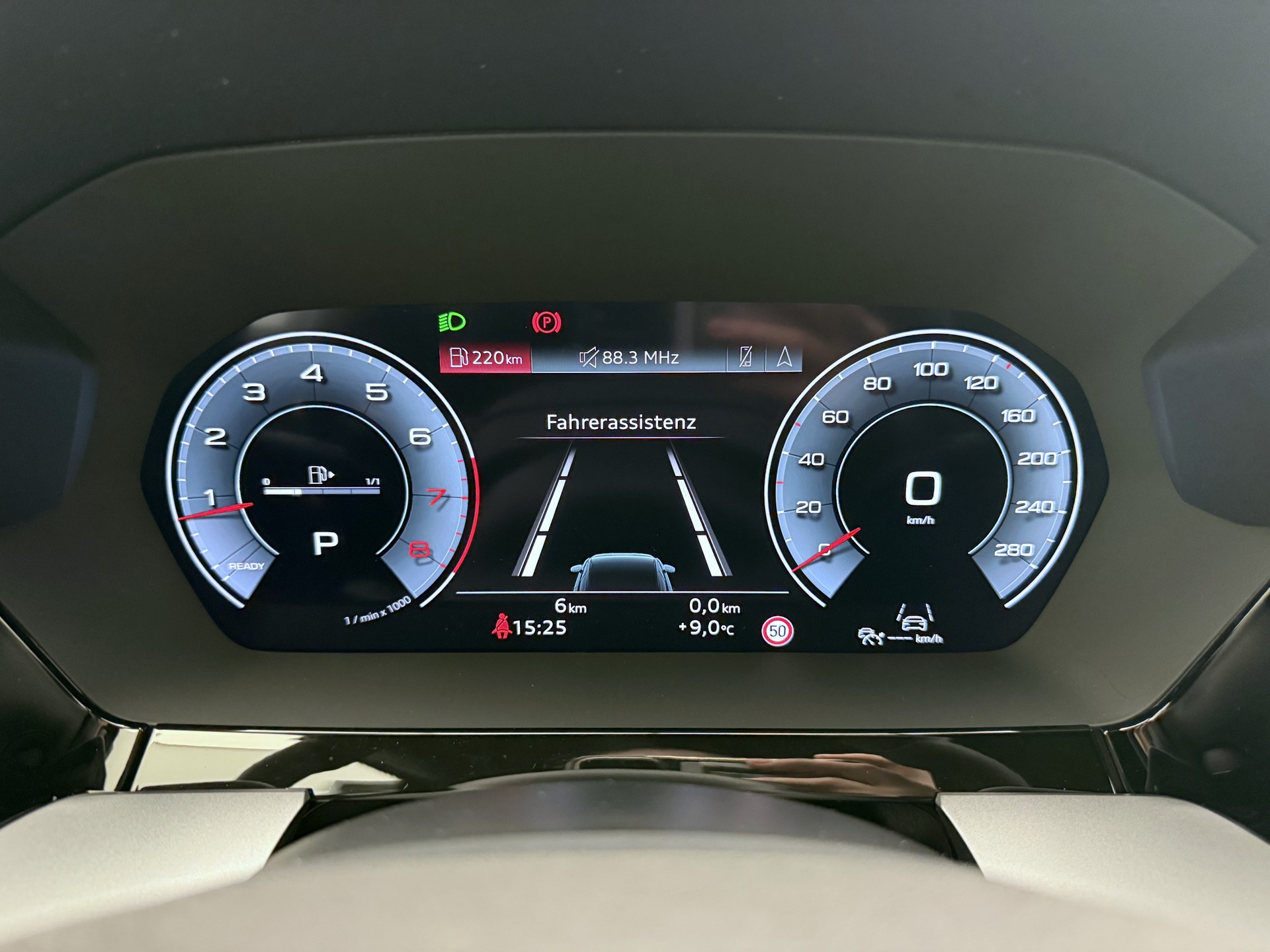 AUDI A3 Sportback TFSI 110 kW Attraction S tronic-image-7