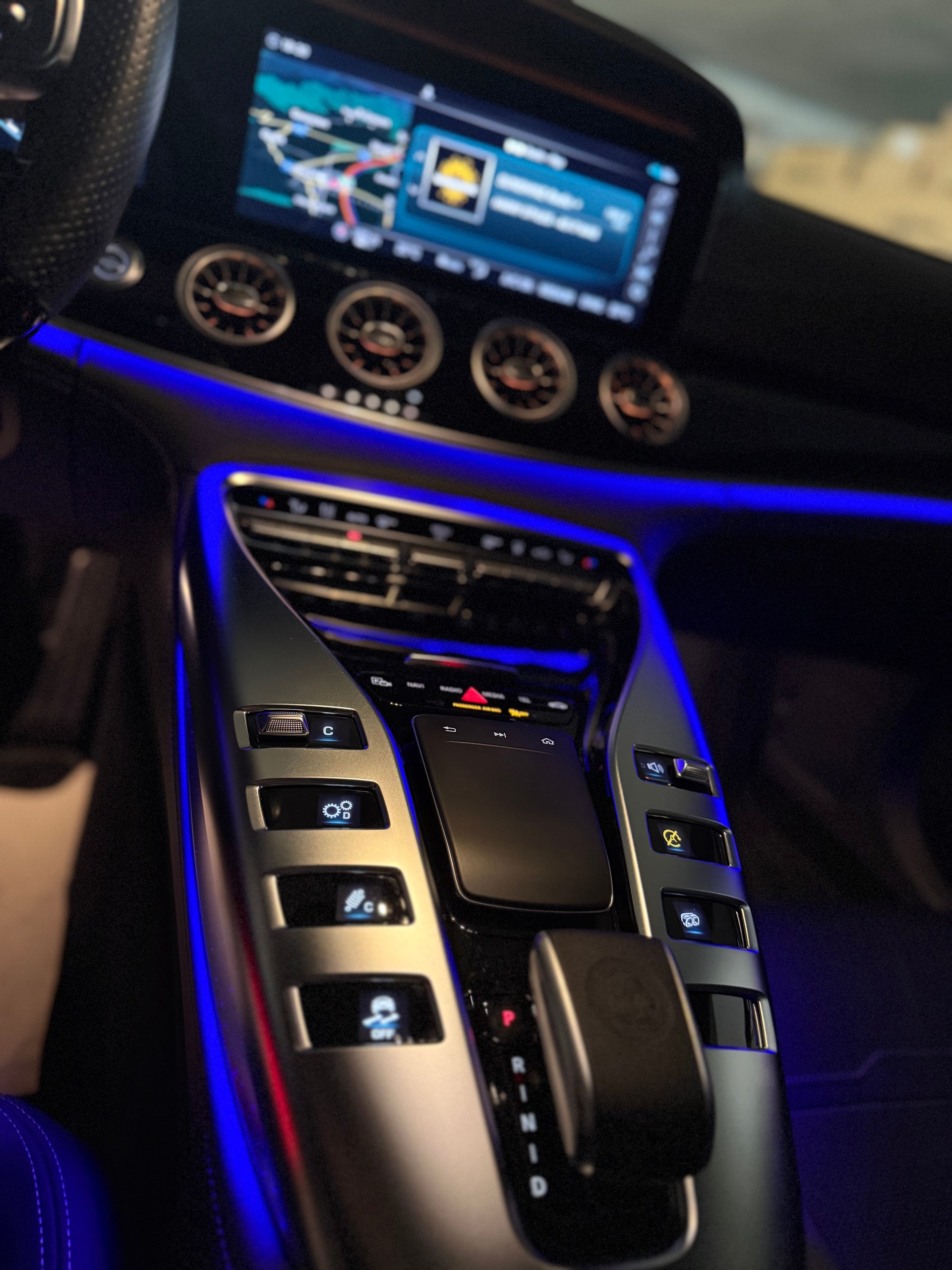 MERCEDES-BENZ AMG GT 4 63 S 4Matic+ Speedshift MCT-image-7