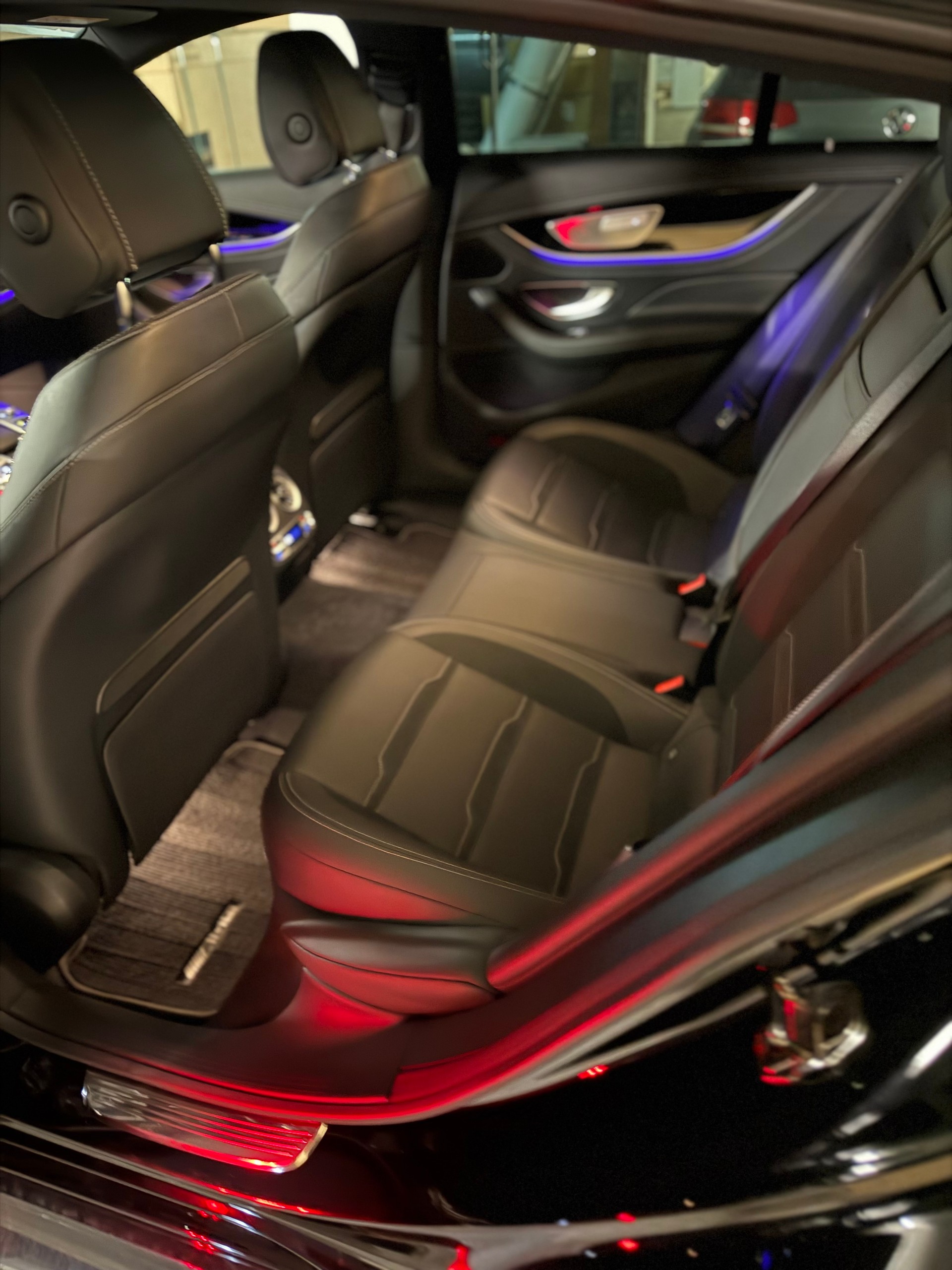MERCEDES-BENZ AMG GT 4 63 S 4Matic+ Speedshift MCT-image-10