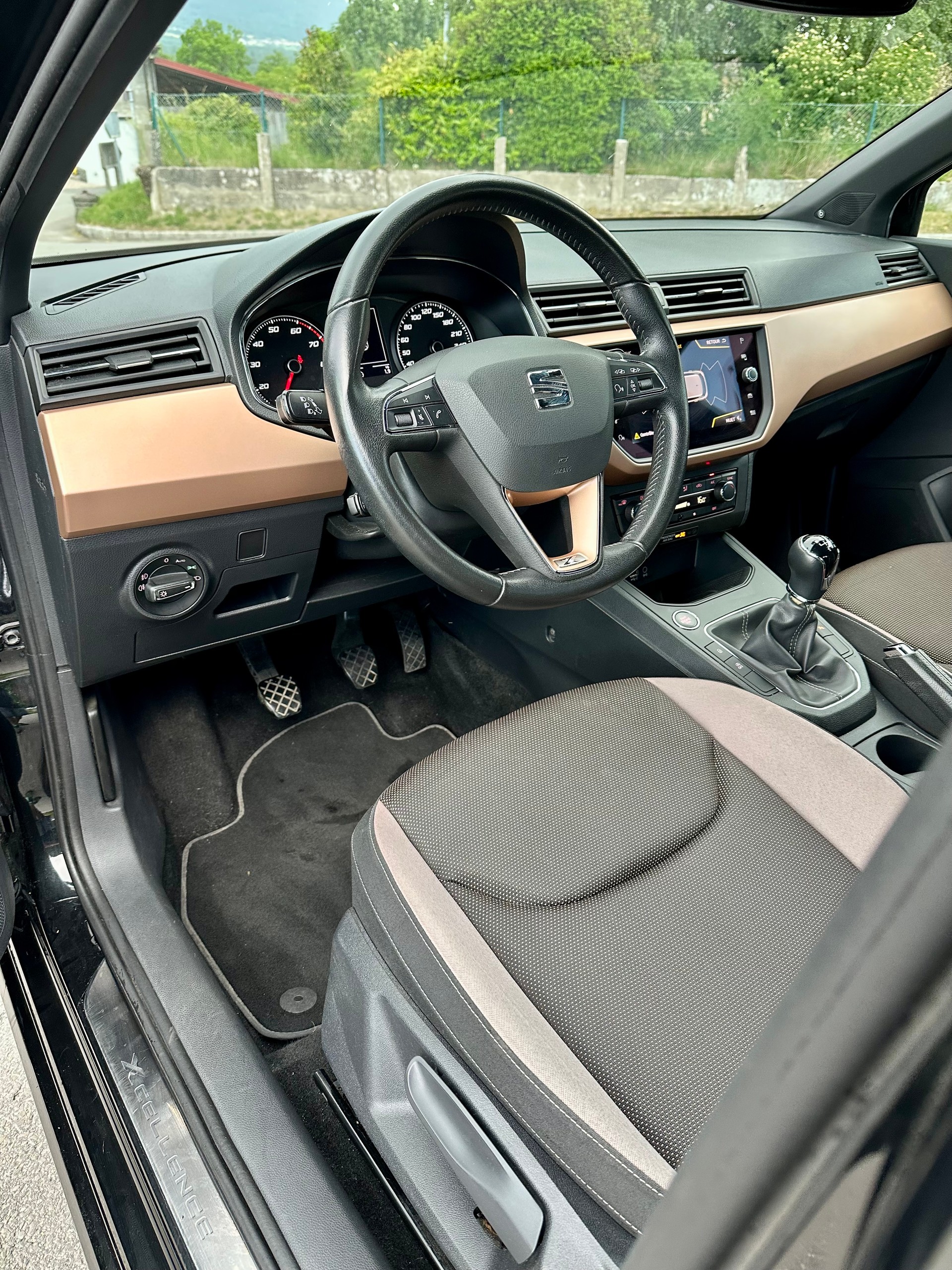 SEAT Ibiza 1.0 EcoTSI Xcellence-image-8