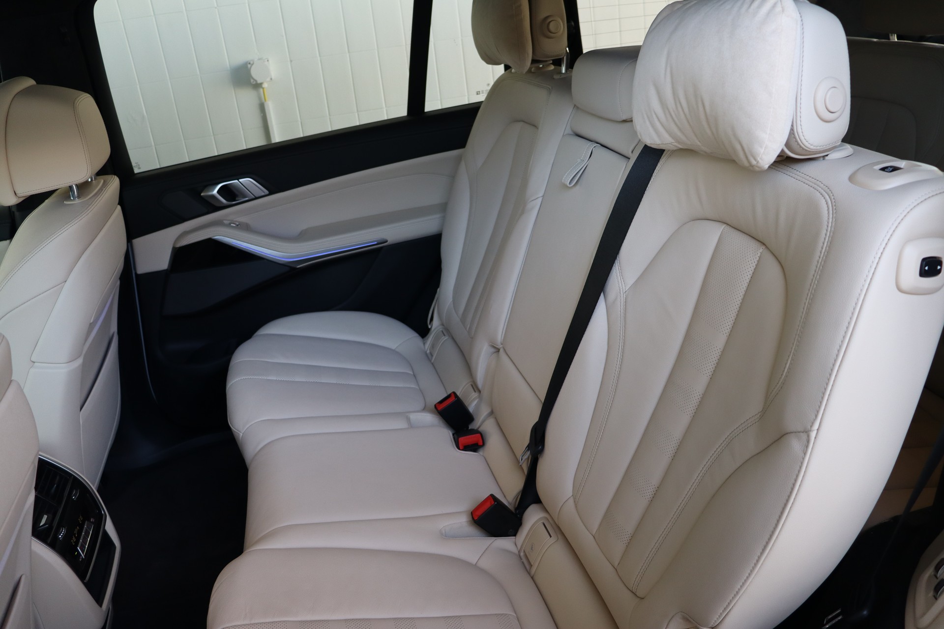BMW X7 xDrive 48V 40d Steptronic-image-24