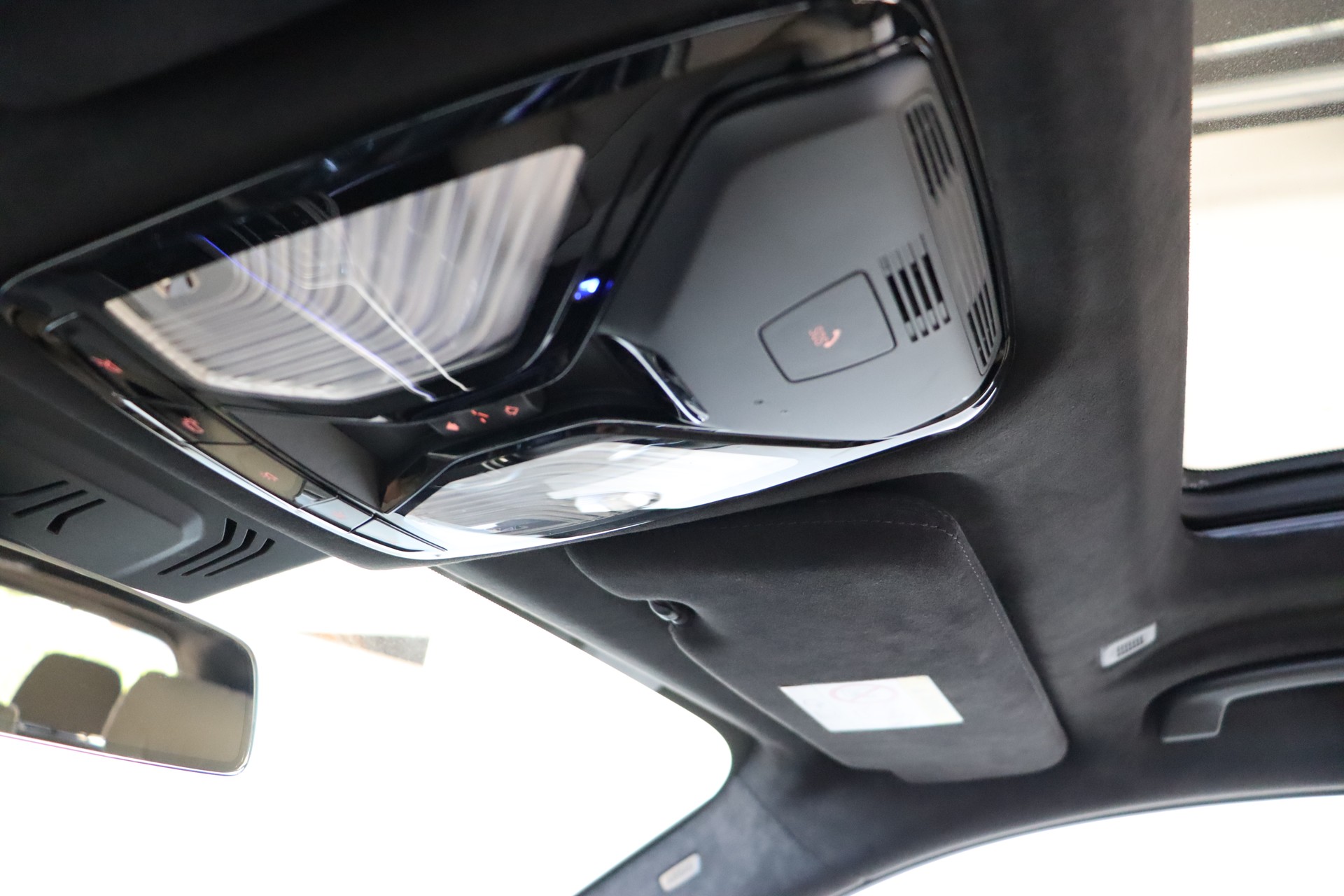 BMW X7 xDrive 48V 40d Steptronic-image-16