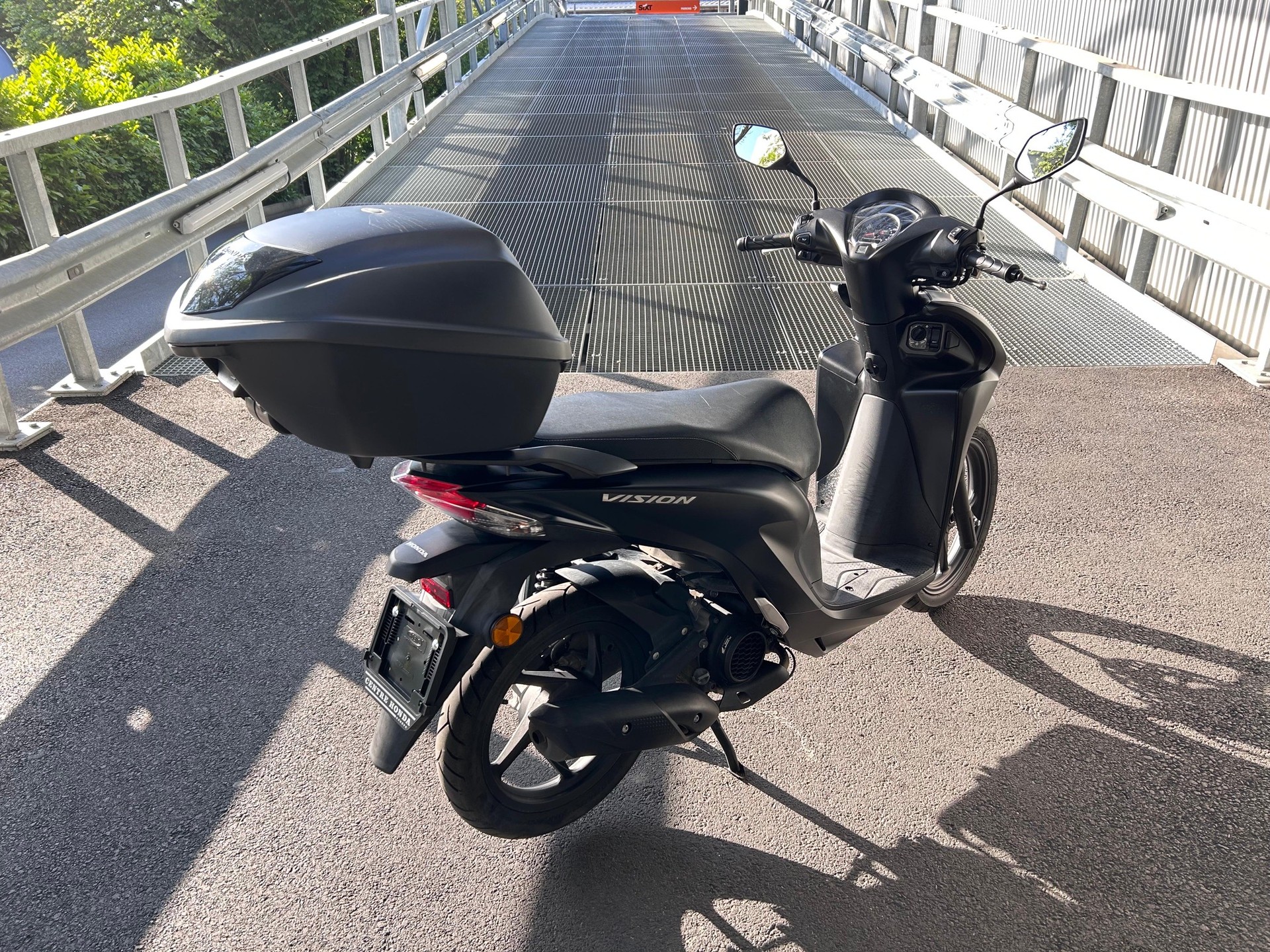 HONDA NSC Vision 110-showroom-element-3