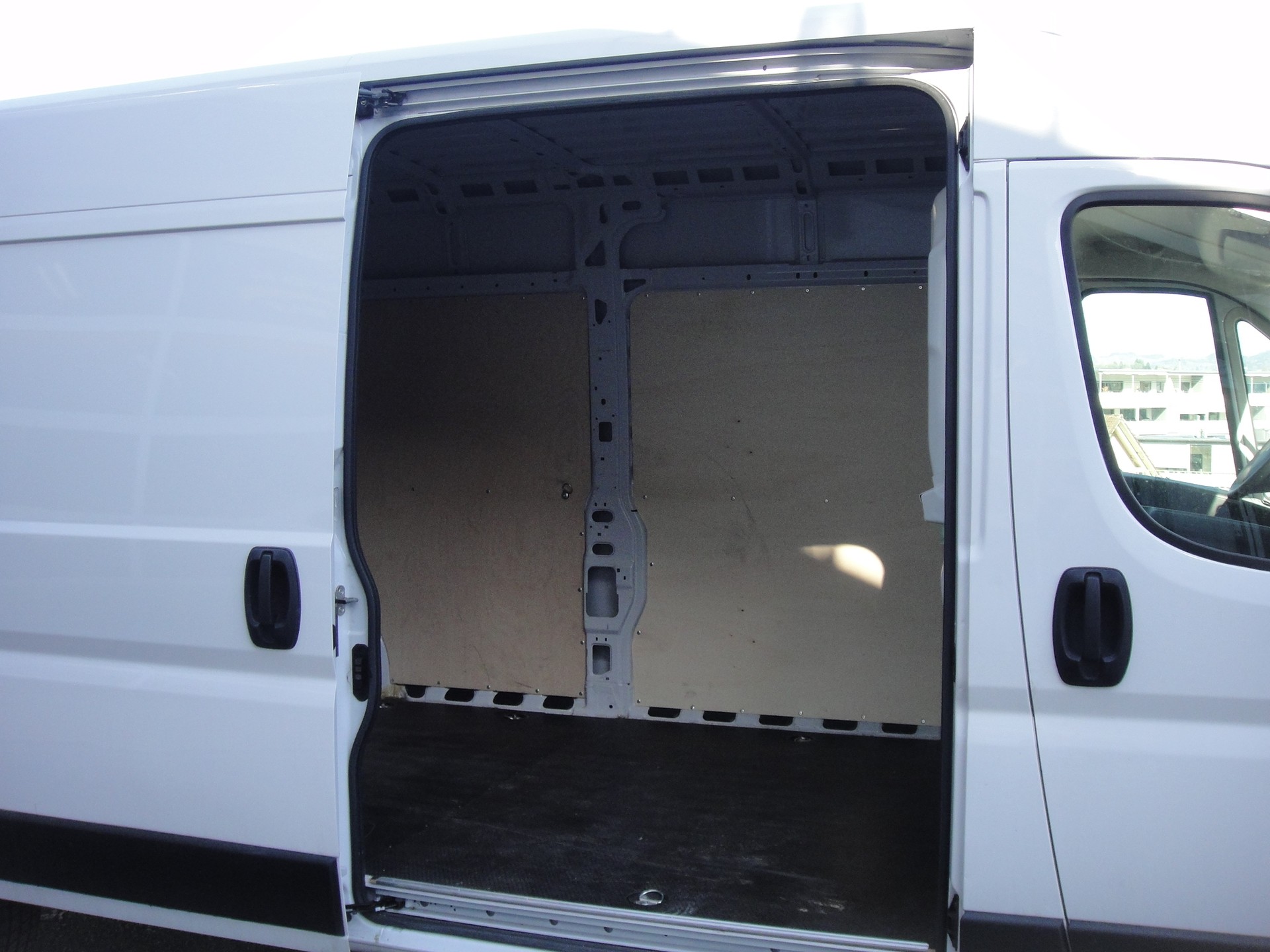 CITROEN Jumper 35 2.2 BlueHDi 140 L3H2-image-5