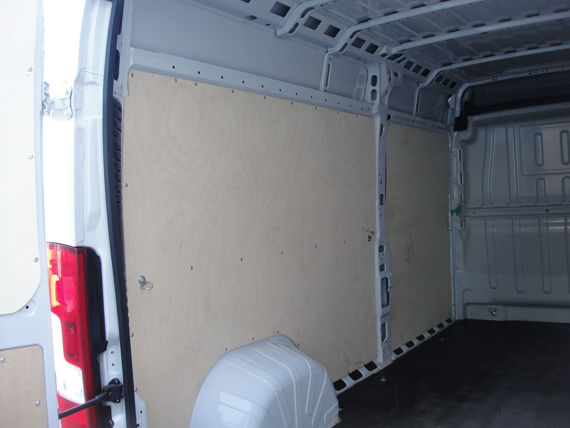 CITROEN Jumper 35 2.2 BlueHDi 140 L3H2-image-4