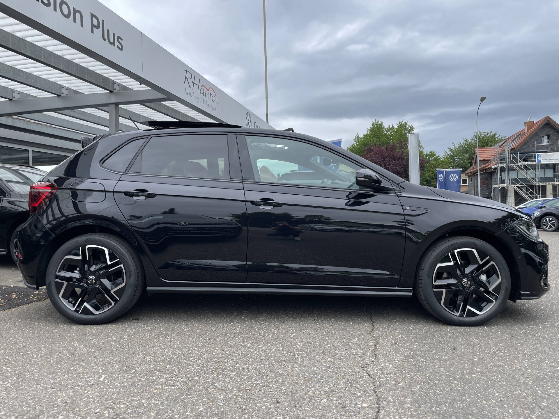 VW Polo 1.0 TSI UNITED 115 R-Line DSG-image-2