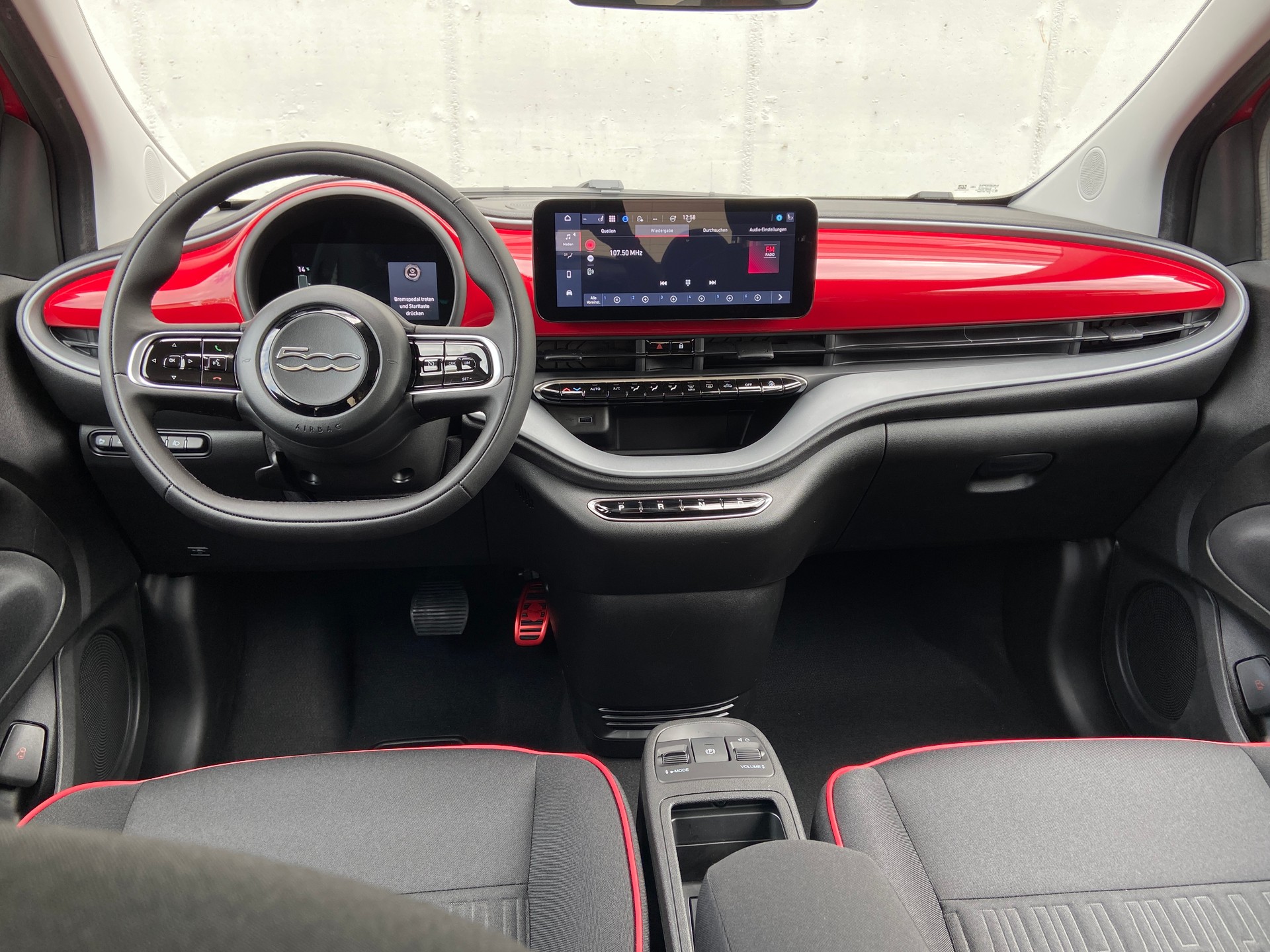 FIAT 500 electric 87 kW Red-image-2