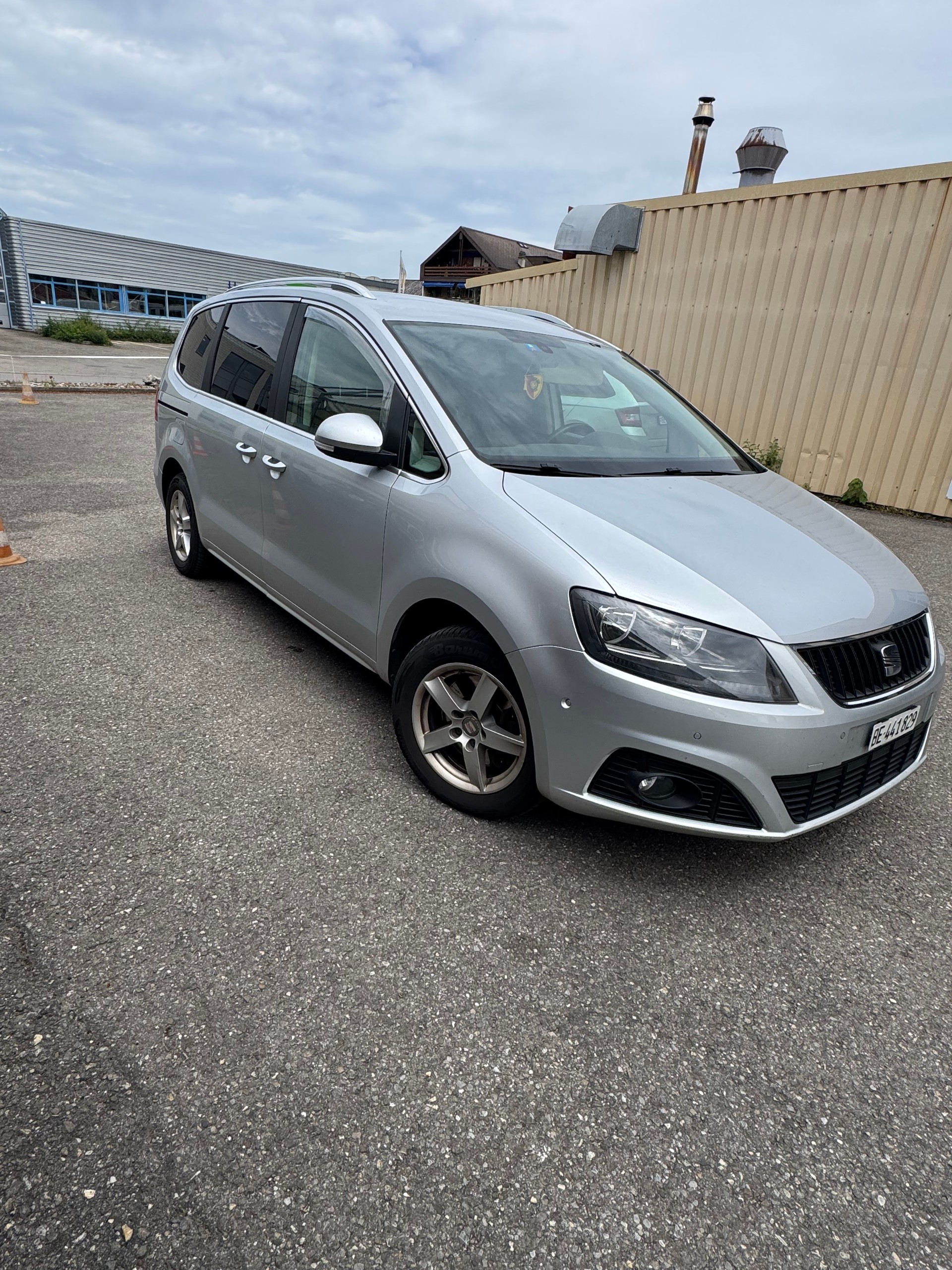 SEAT ALHAMBRA-image-0